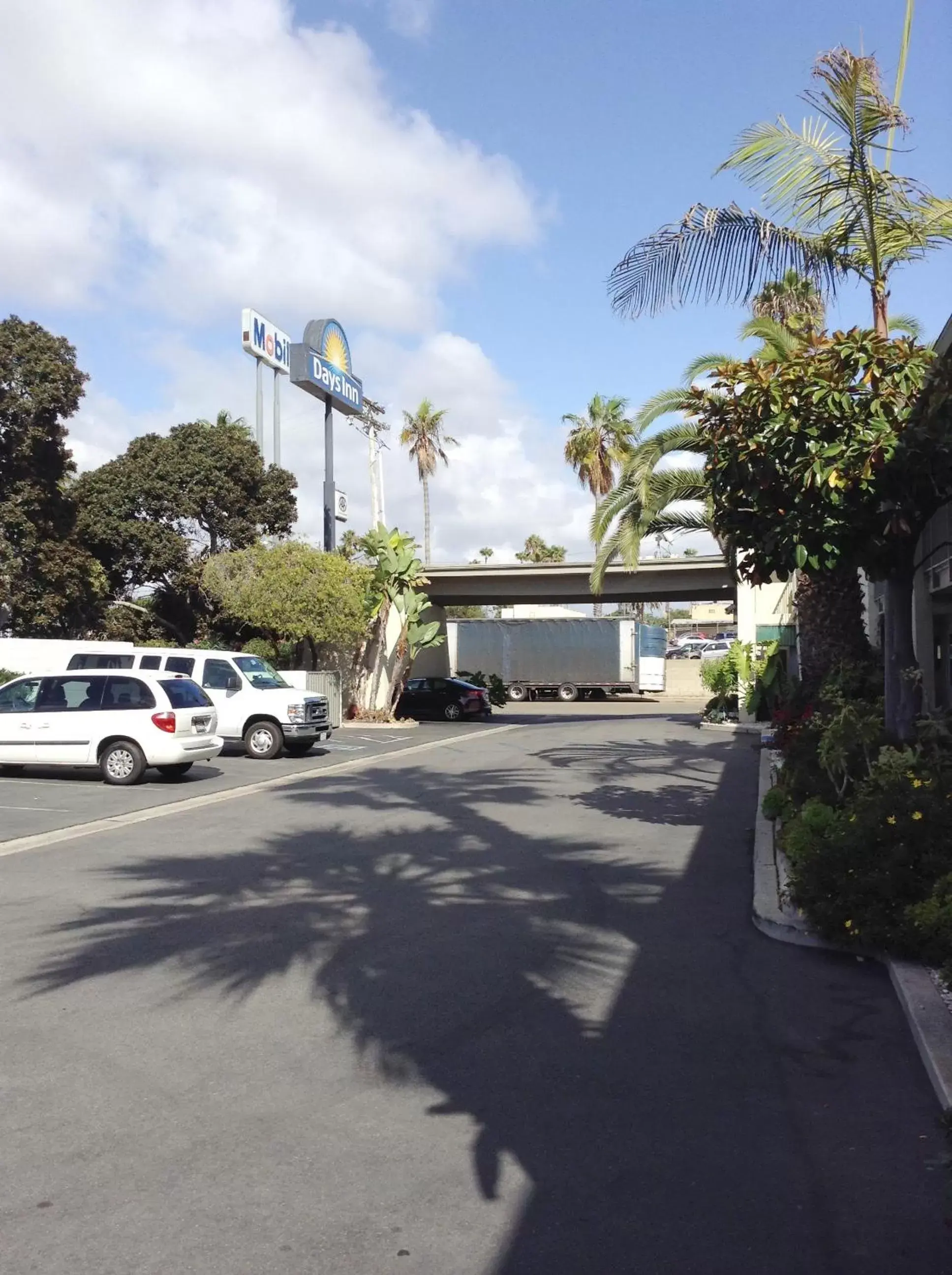 Facade/entrance, Property Building in Days Inn by Wyndham Oceanside