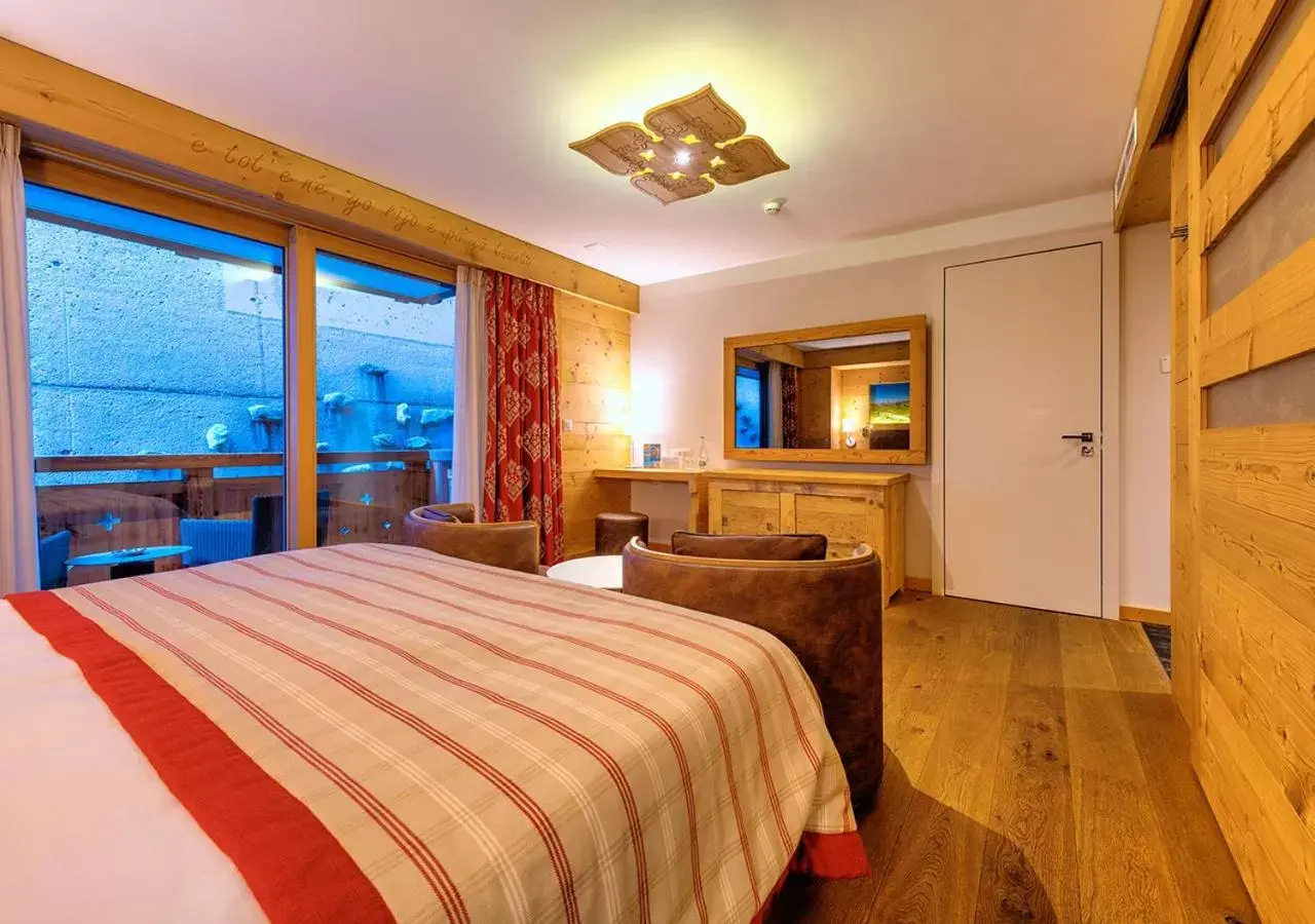 Photo of the whole room in Nendaz 4 Vallées & SPA 4* Superior