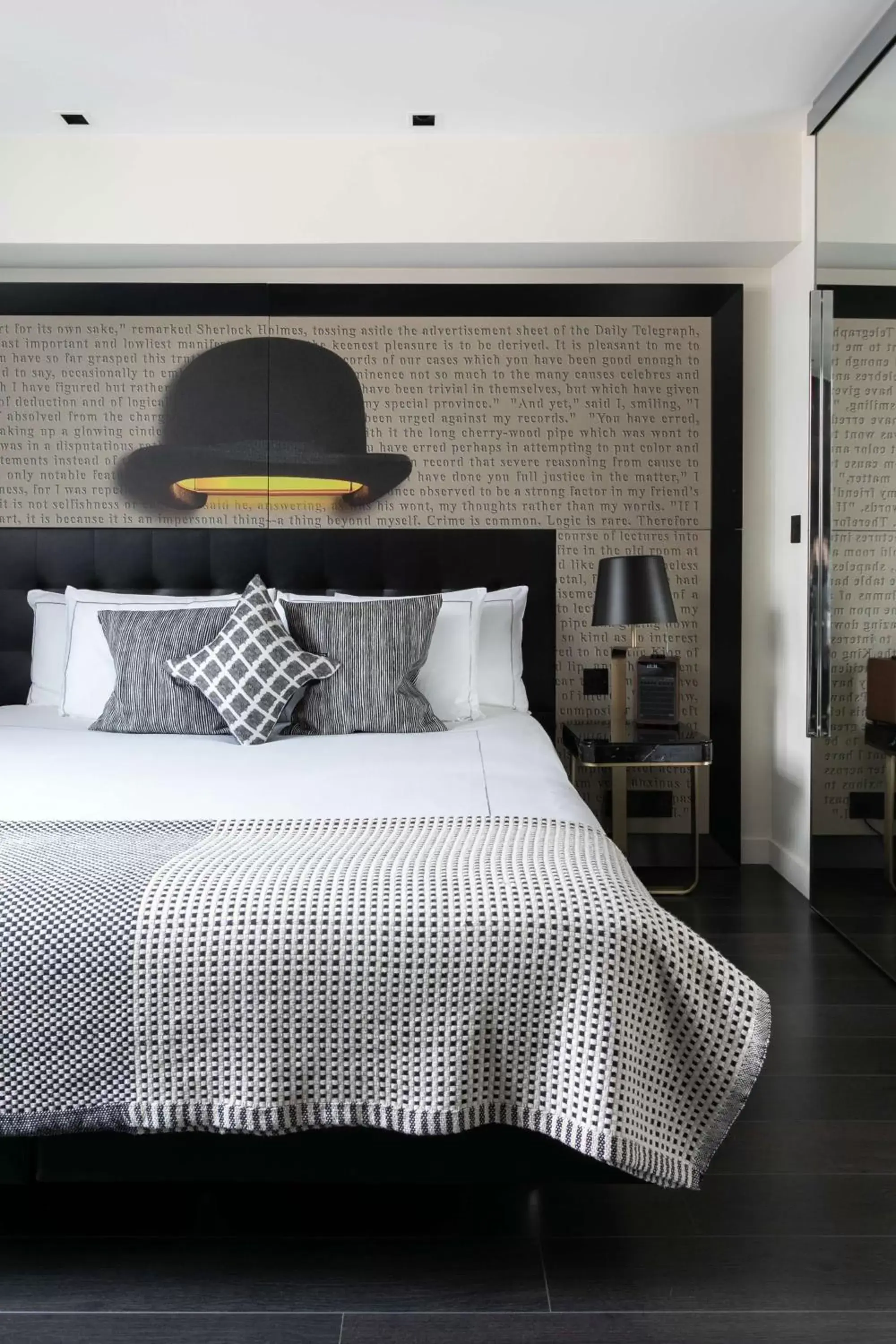 Bedroom, Bed in Holmes Hotel London Bedroom, Bed in Holmes Hotel London