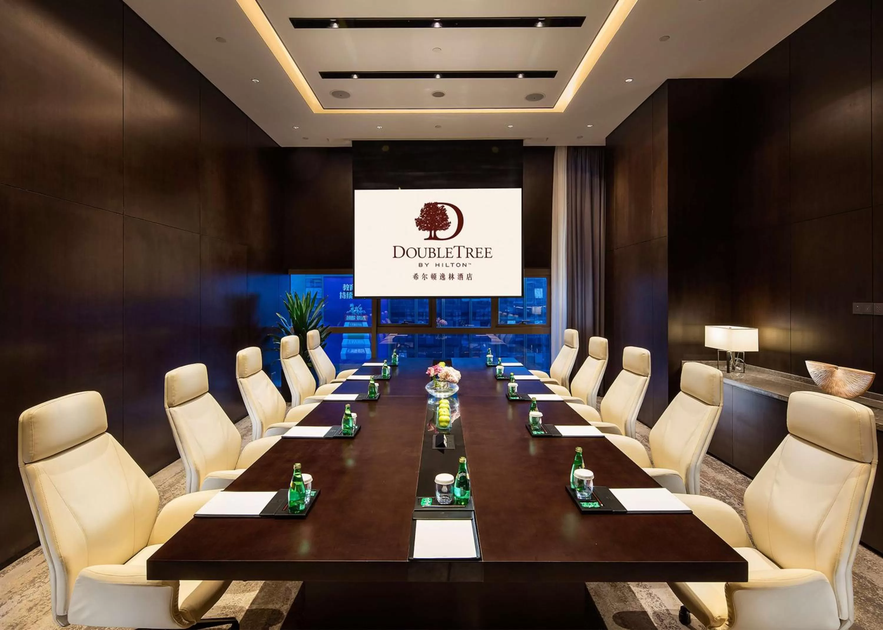 Meeting/conference room in DoubleTree by Hilton Chongqing - Nan'an