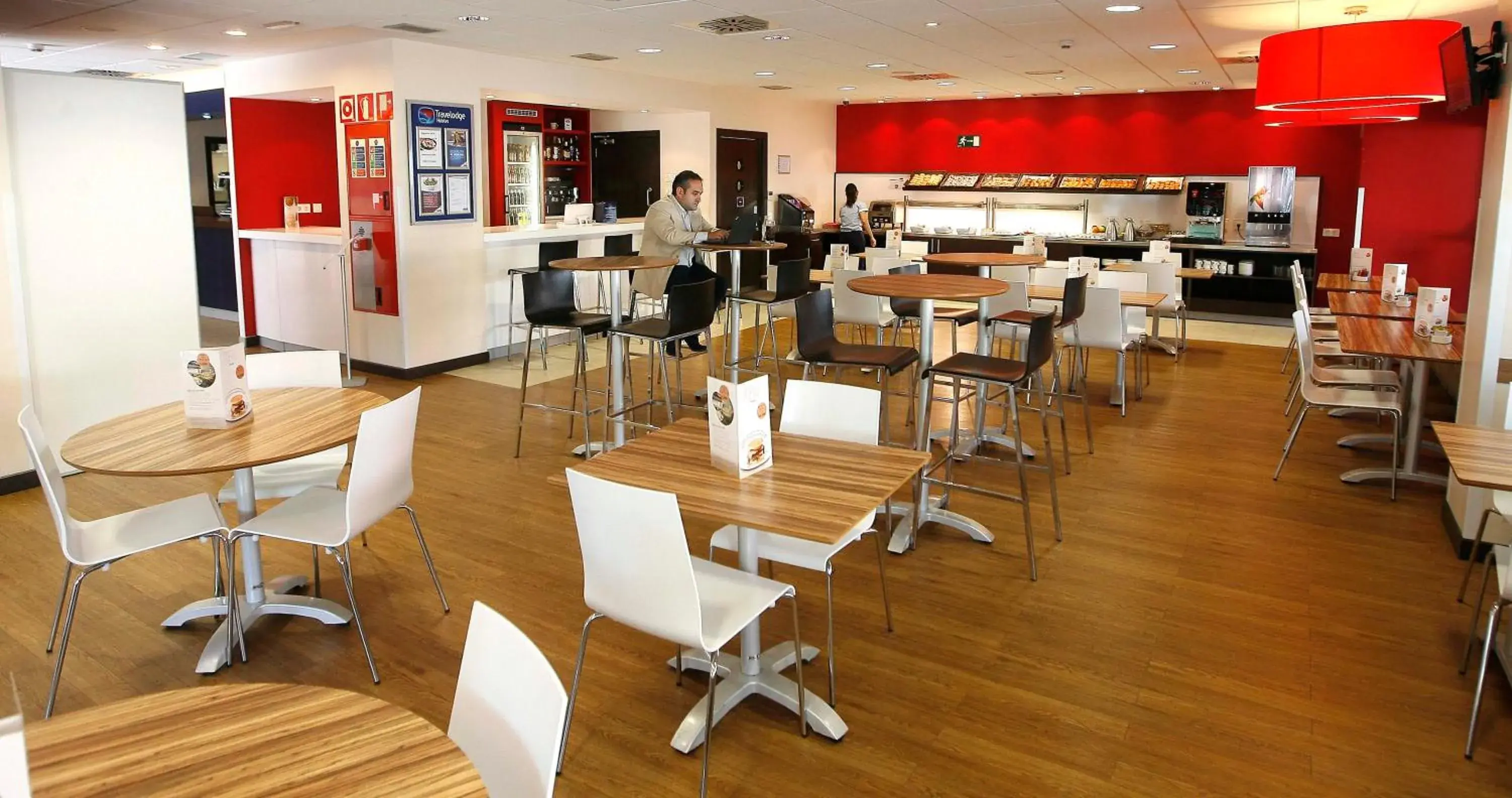Restaurant/Places to Eat in Travelodge Madrid Alcalá