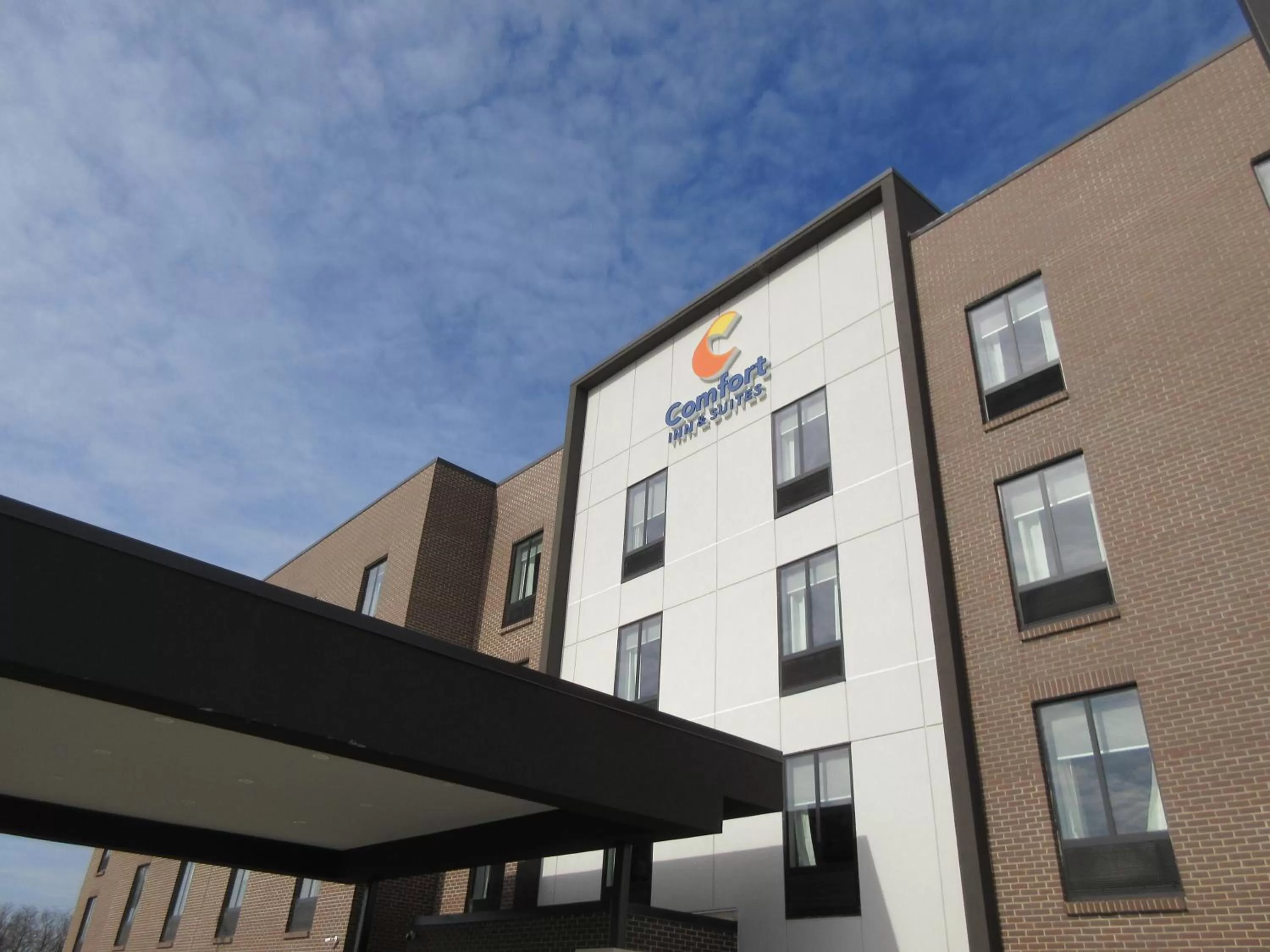 Property building in Comfort Inn & Suites Gallatin - Nashville Metro