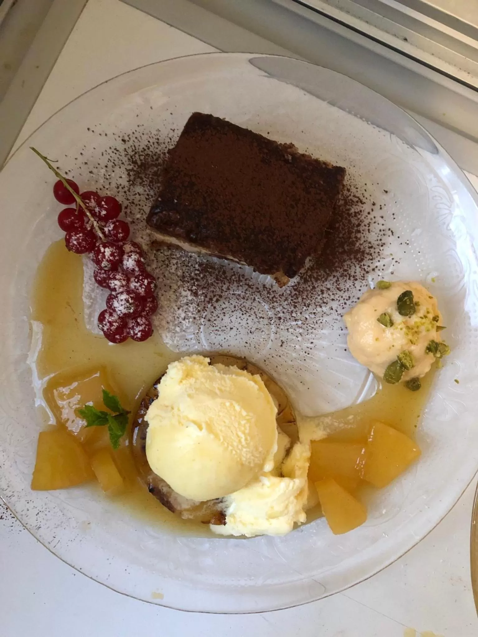 Restaurant/places to eat in Hotel Allegra