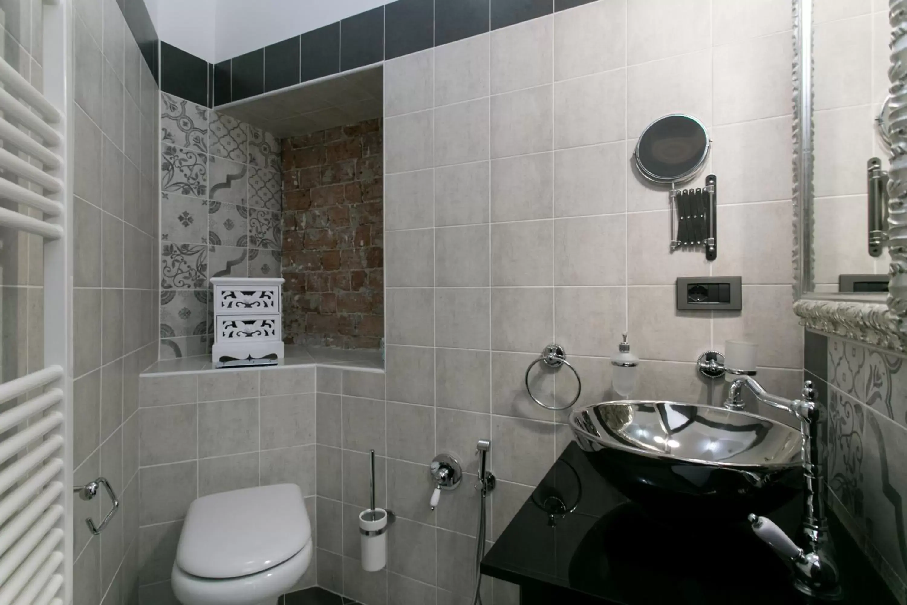 Toilet, Bathroom in Aparthotel Dei Mercanti