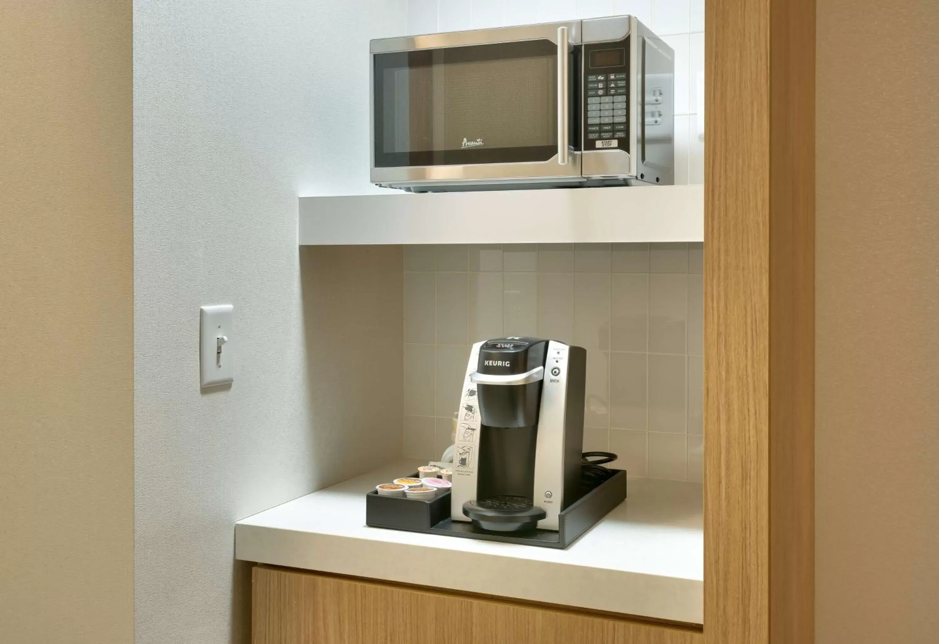 Photo of the whole room, Kitchen/Kitchenette in Hilton Garden Inn Lehi