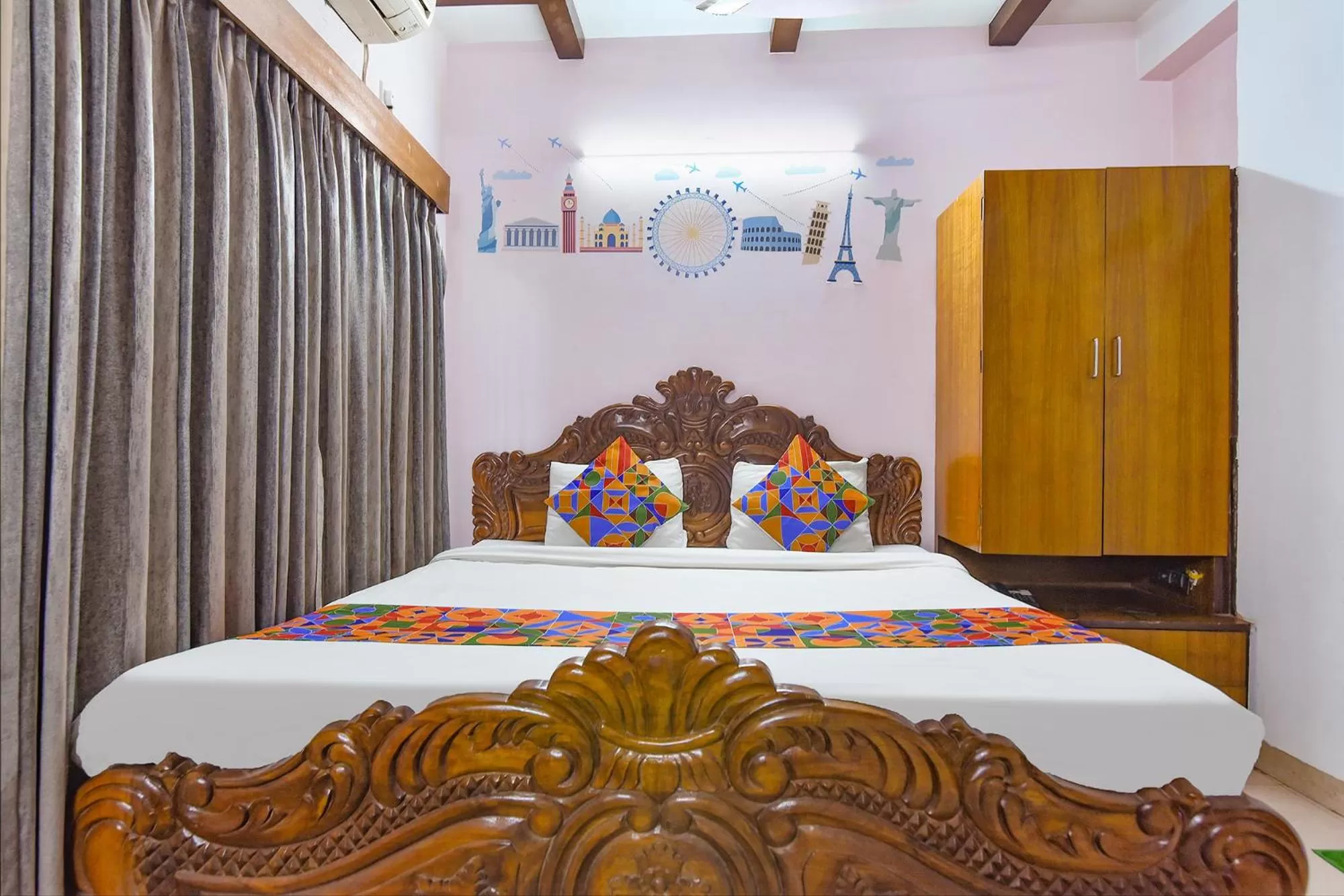 Bed in FabHotel The Eden Ruby