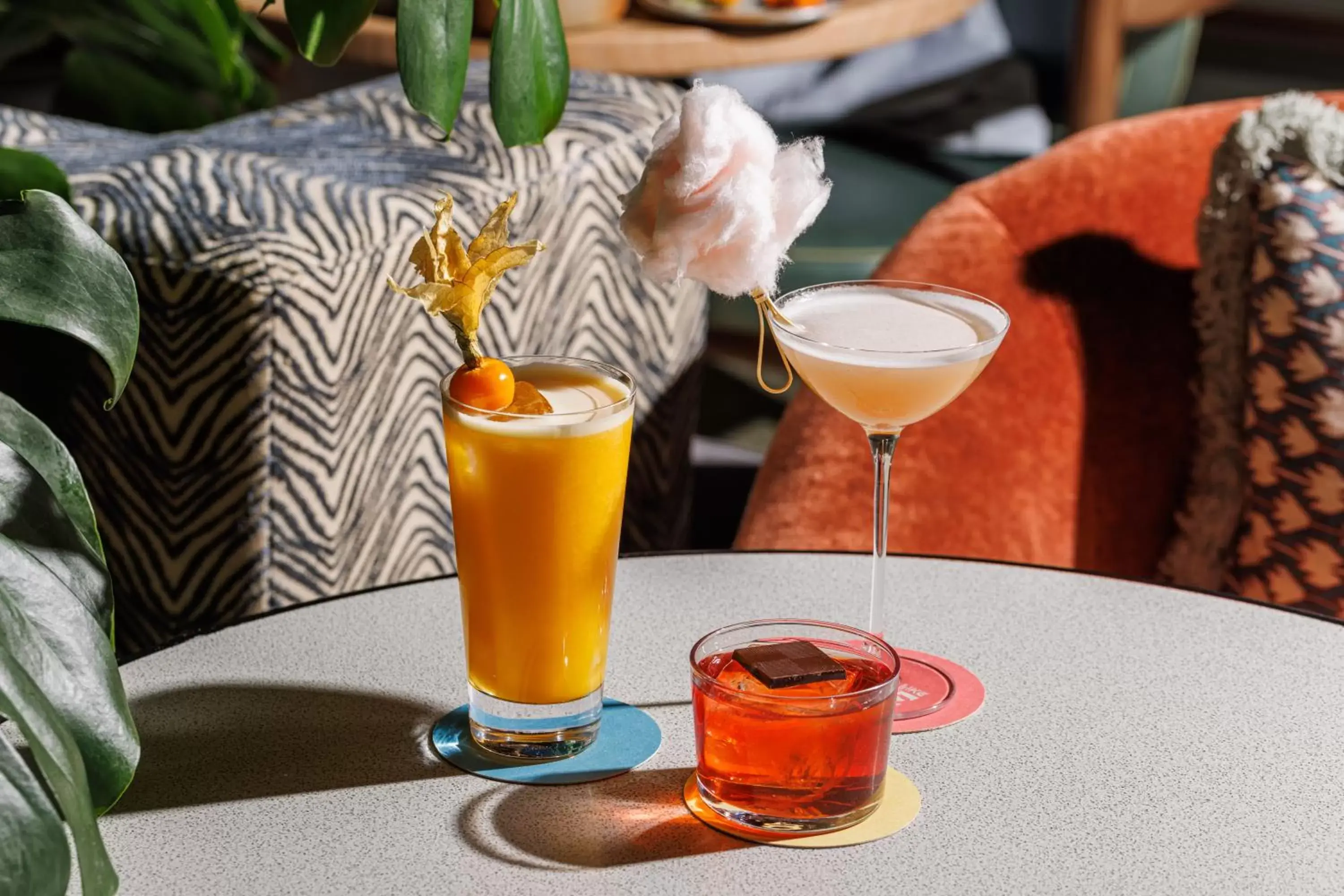 Lounge or bar, Drinks in TRIBE London Canary Wharf