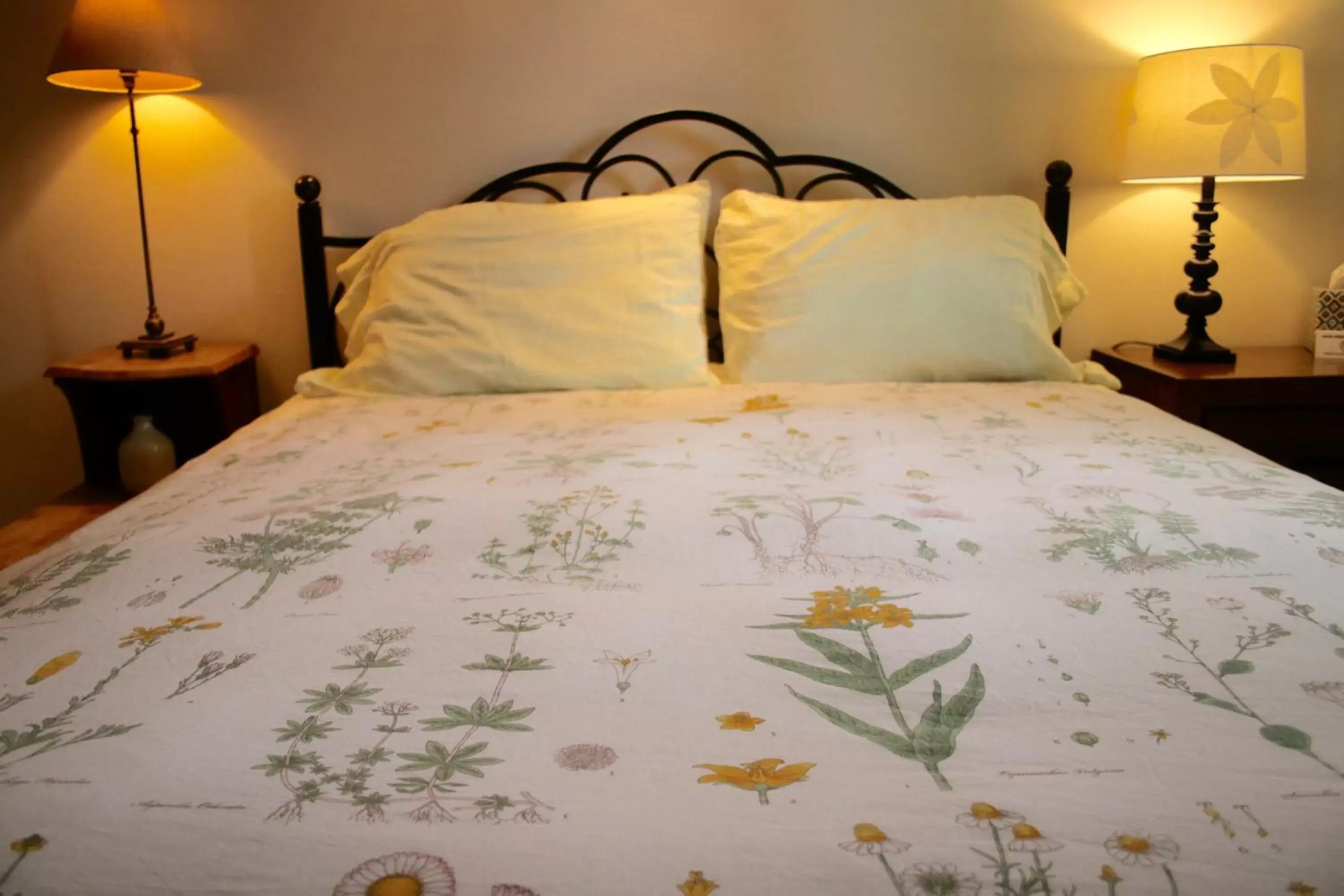 Bed in Mancos Inn