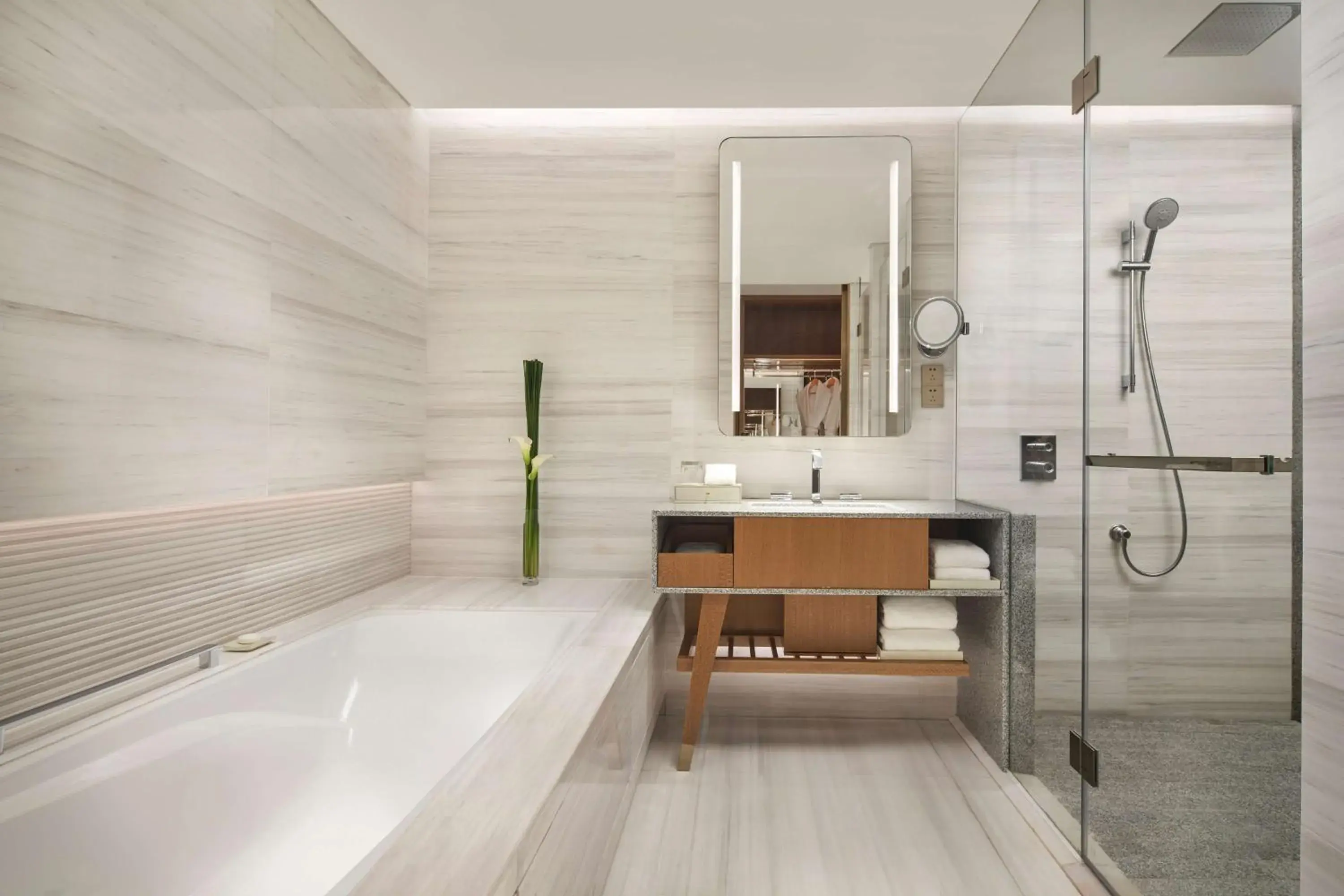 Bathroom in Hyatt Regency Guangzhou Zengcheng