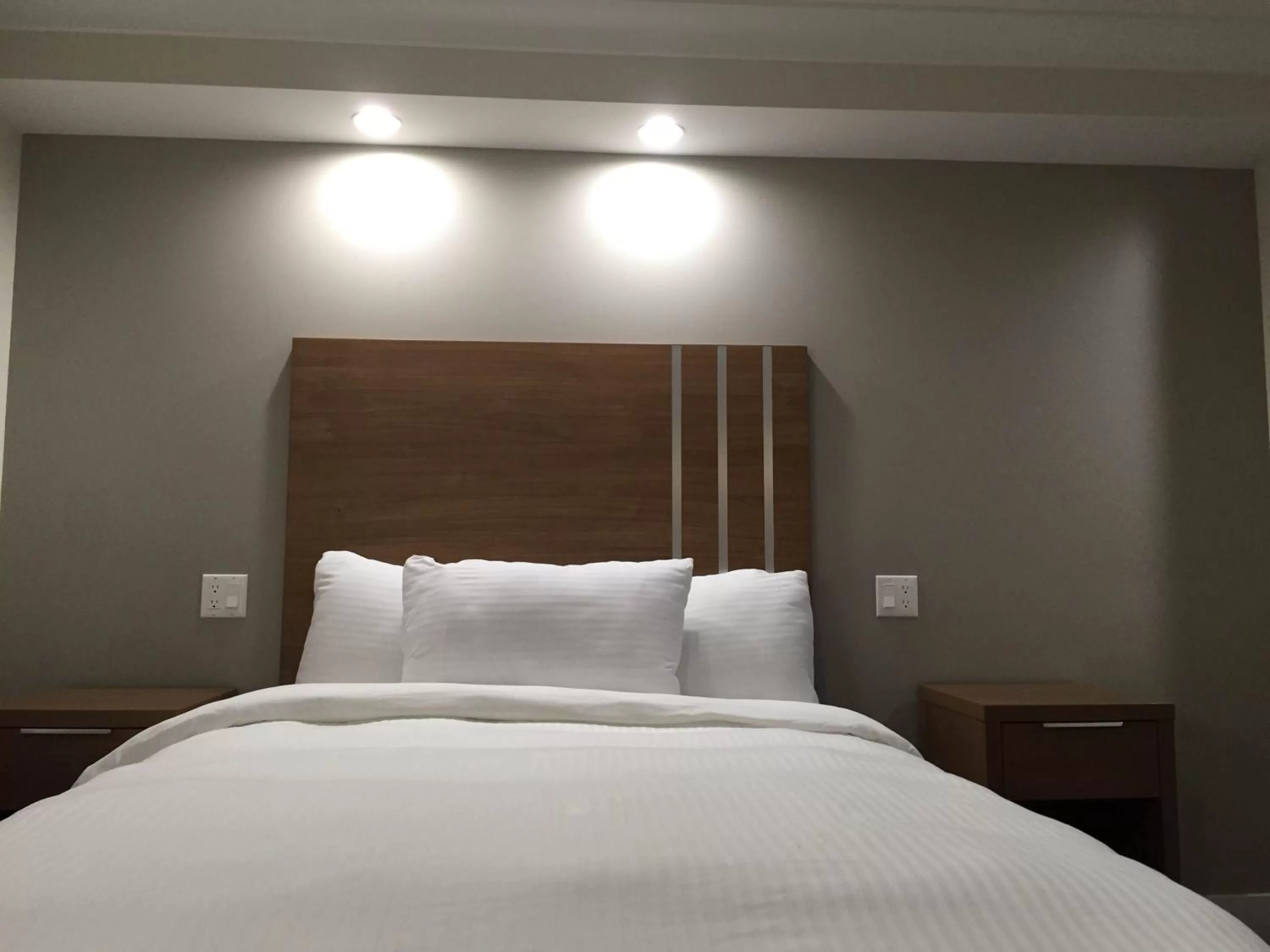 Bed in Greenwich Inn