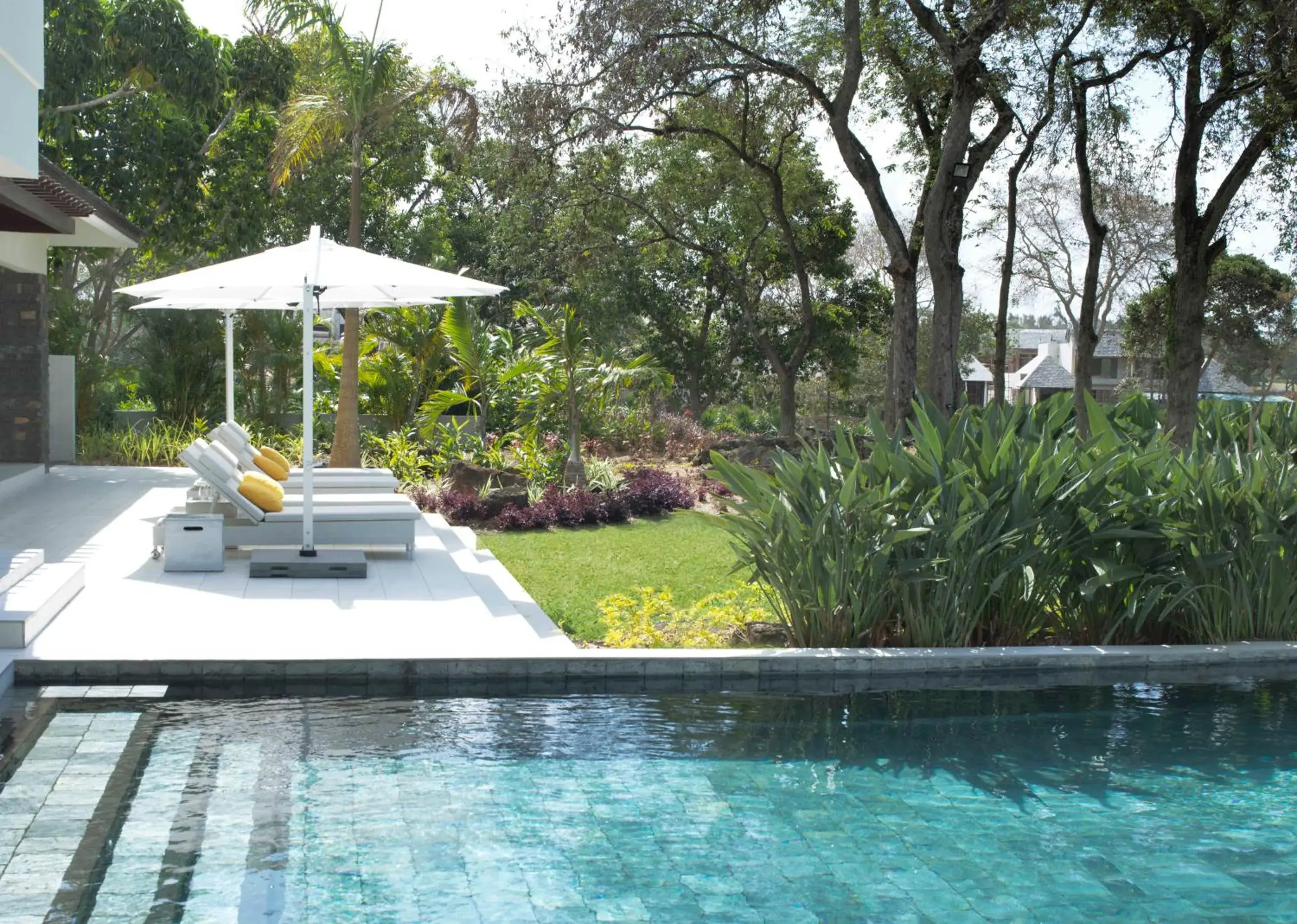 Garden view, Swimming Pool in Four Seasons Resort Mauritius at Anahita