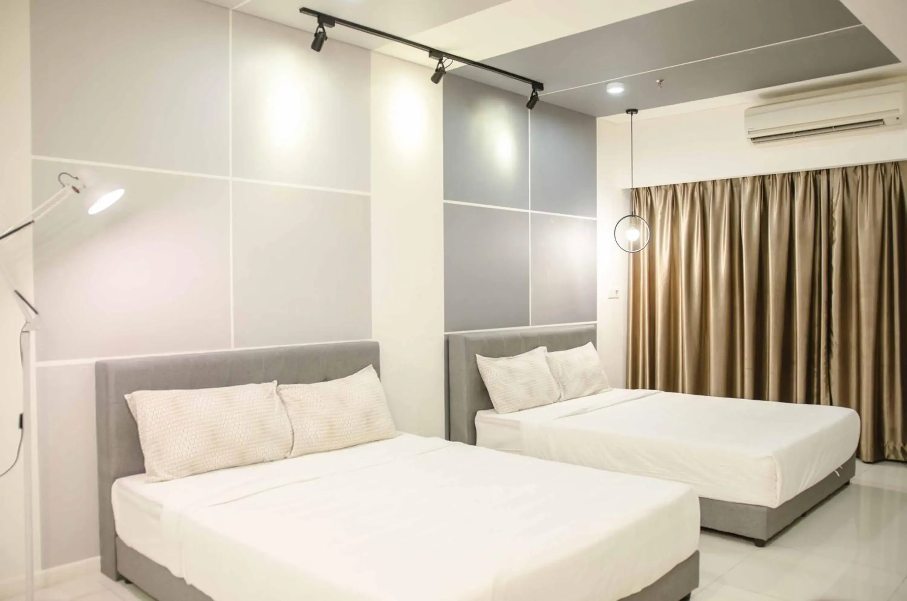 Bedroom, Bed in Mercu Summer Suite KLCC @ Penguin Homes