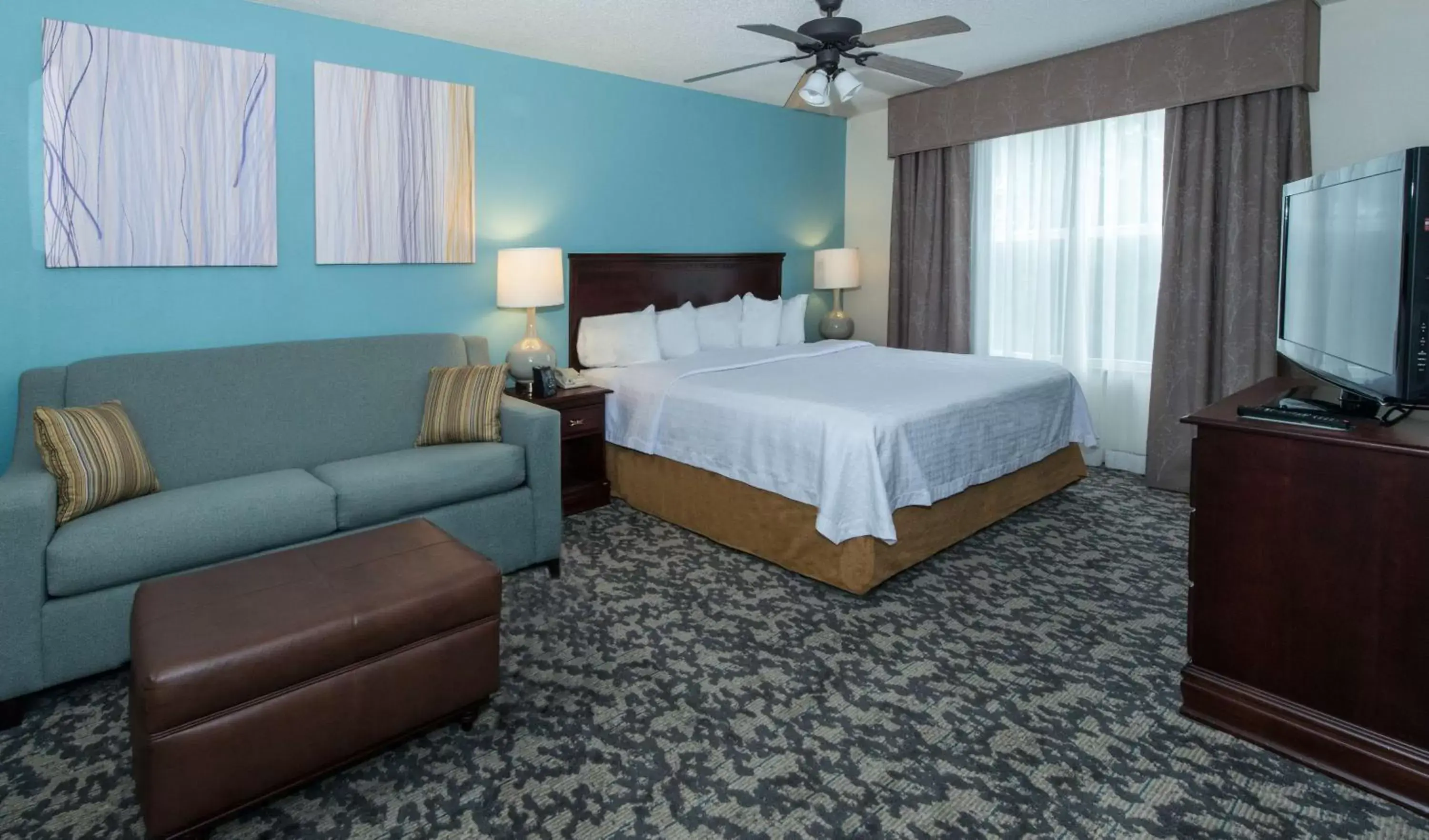 Living room, Bed in Homewood Suites by Hilton Montgomery