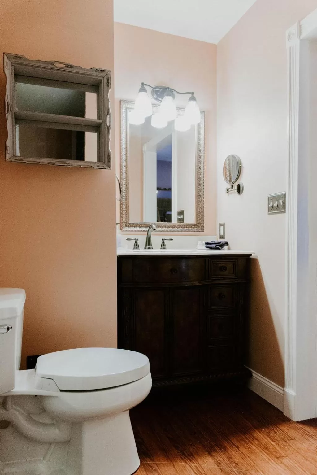 Bathroom in Georges on York B&B