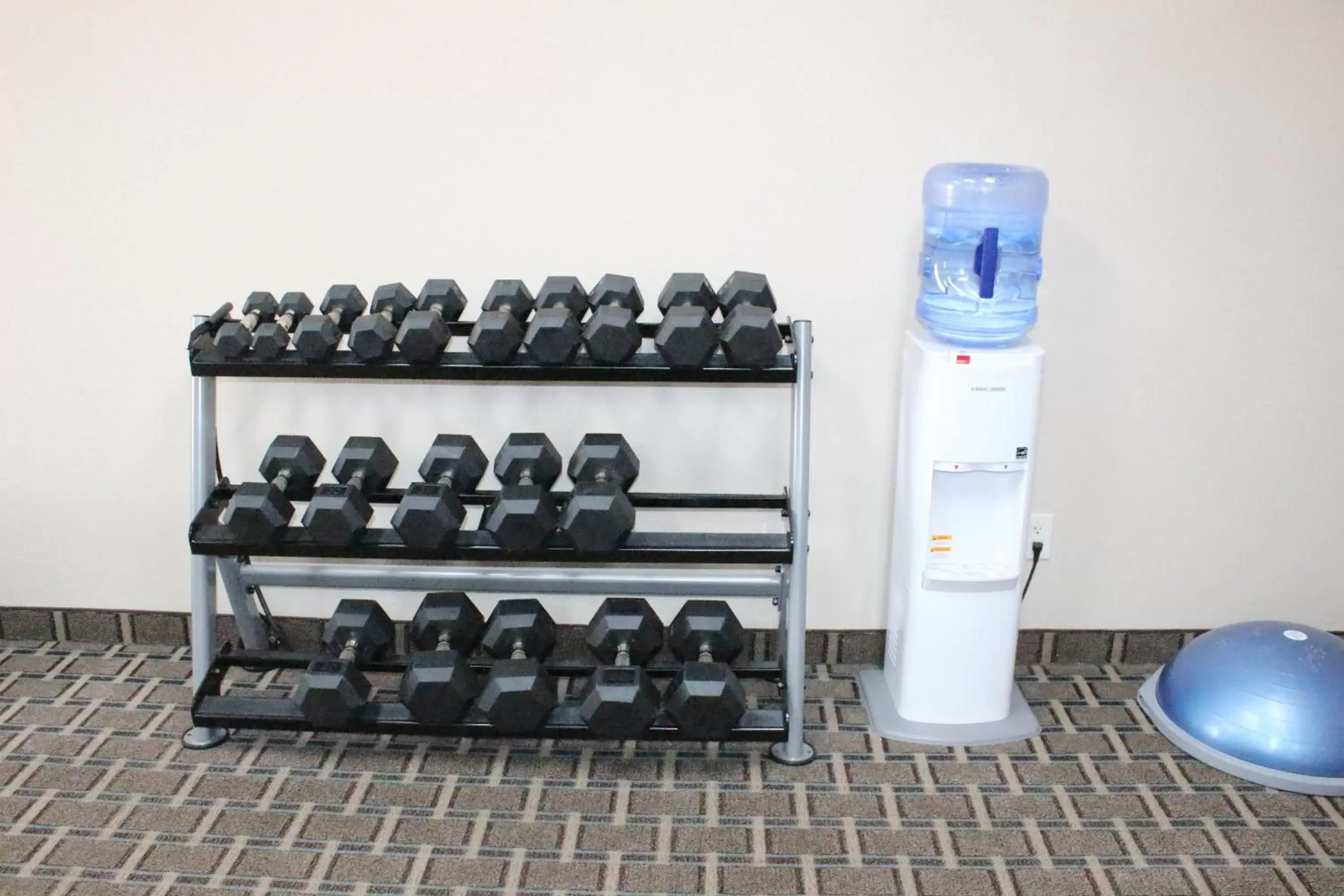 Spa and wellness centre/facilities, Fitness Center/Facilities in Holiday Inn Express Kansas City Liberty Missouri, an IHG Hotel