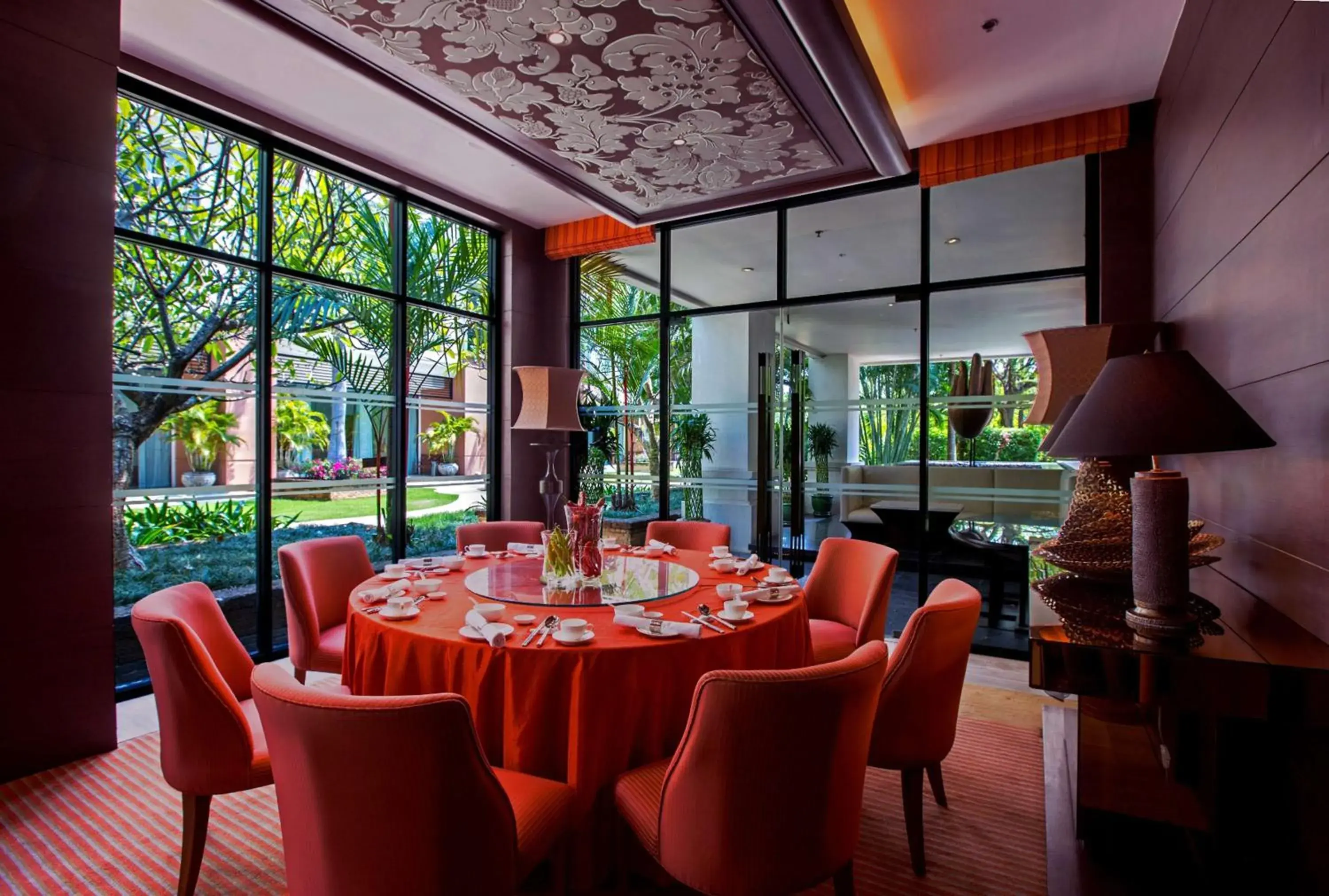 Restaurant/places to eat in Shangri-La Chiang Mai