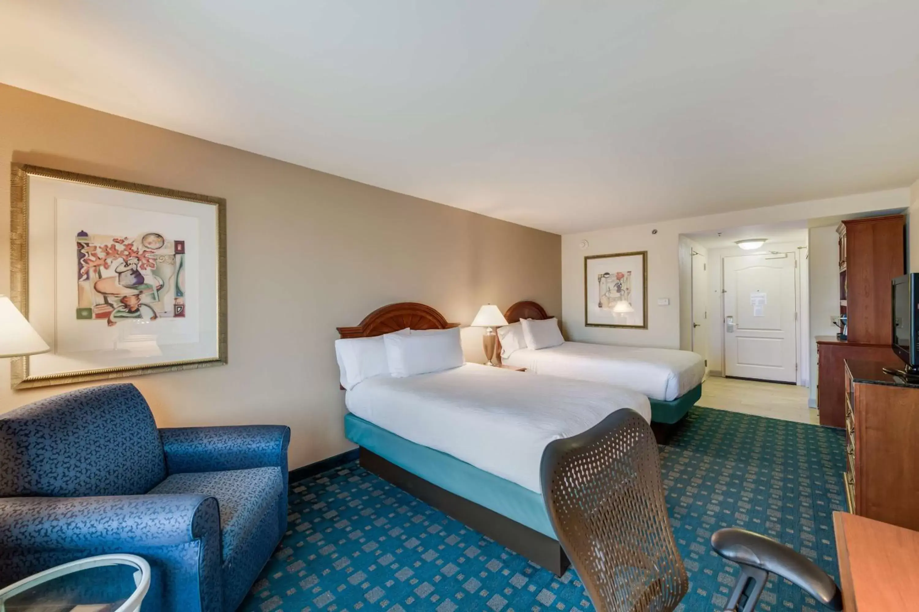 Bedroom, Bed in Hilton Garden Inn Suffolk Riverfront