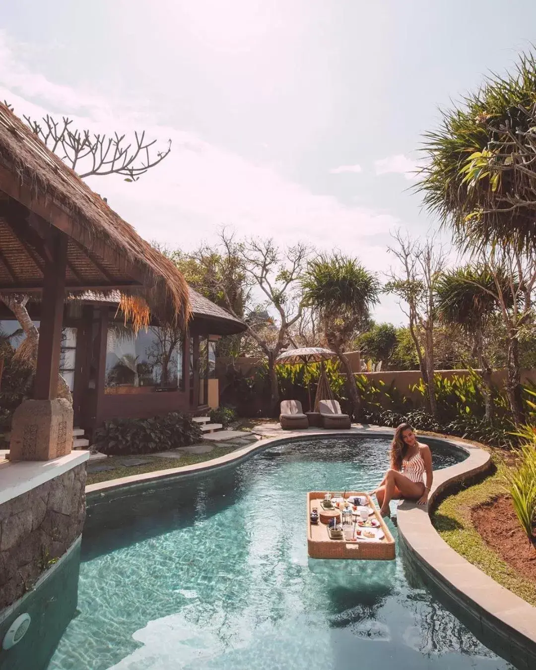 One-Bedroom Pool Villa with Ocean View and Floating Breakfast in WakaGangga One-Bedroom Pool Villa with Ocean View and Floating Breakfast in WakaGangga