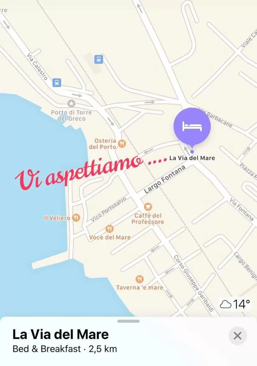 Bird's-eye View in La Via del Mare