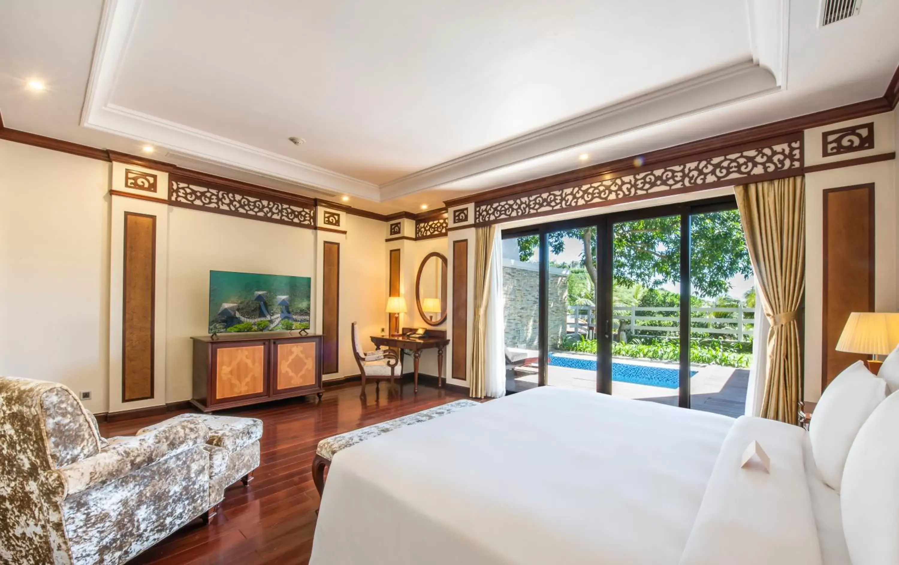 Bedroom in Vinpearl Luxury Nha Trang