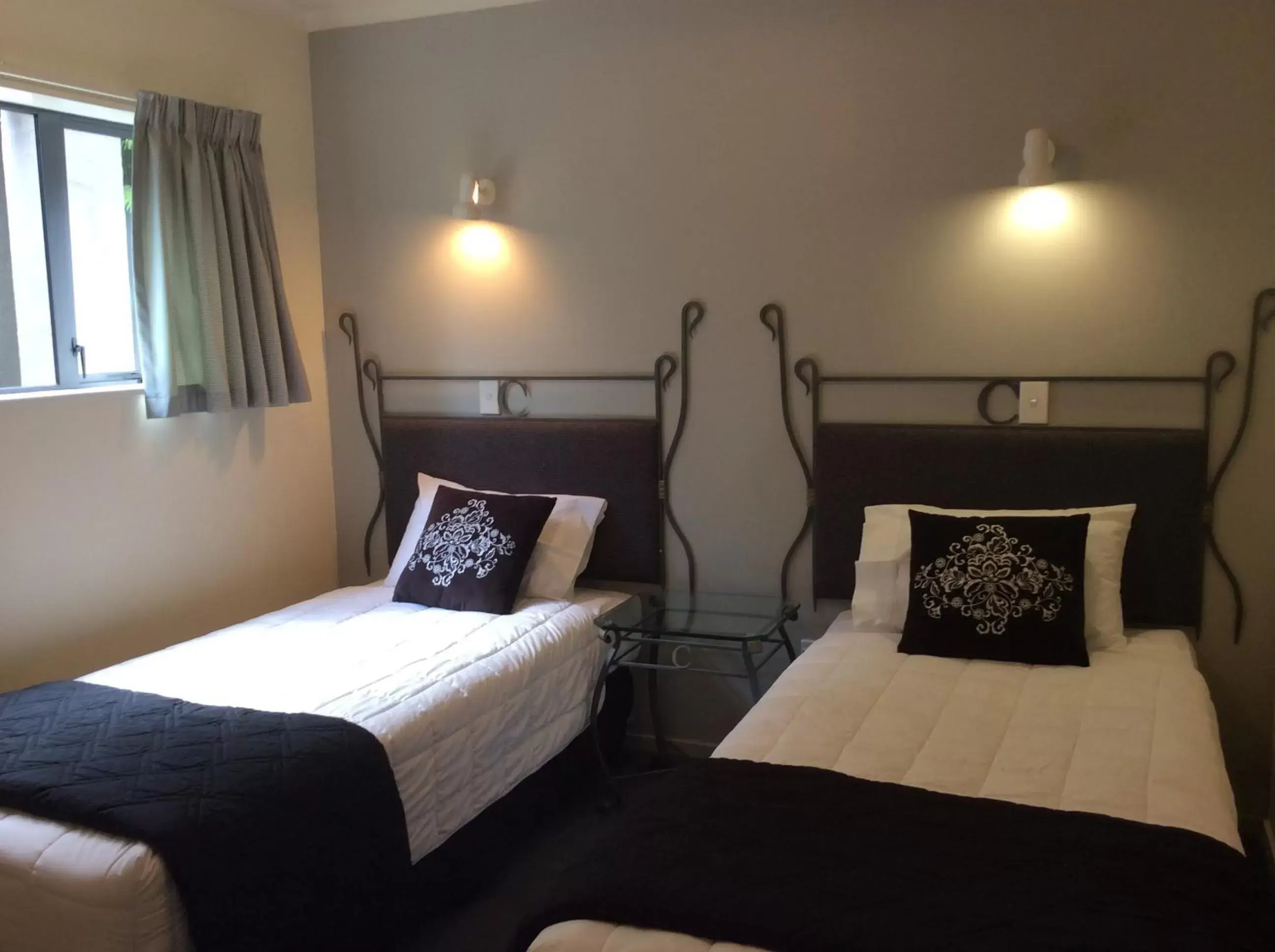 Two-Bedroom Apartment in Chancellor Motor Lodge and Conference Centre Two-Bedroom Apartment in Chancellor Motor Lodge and Conference Centre