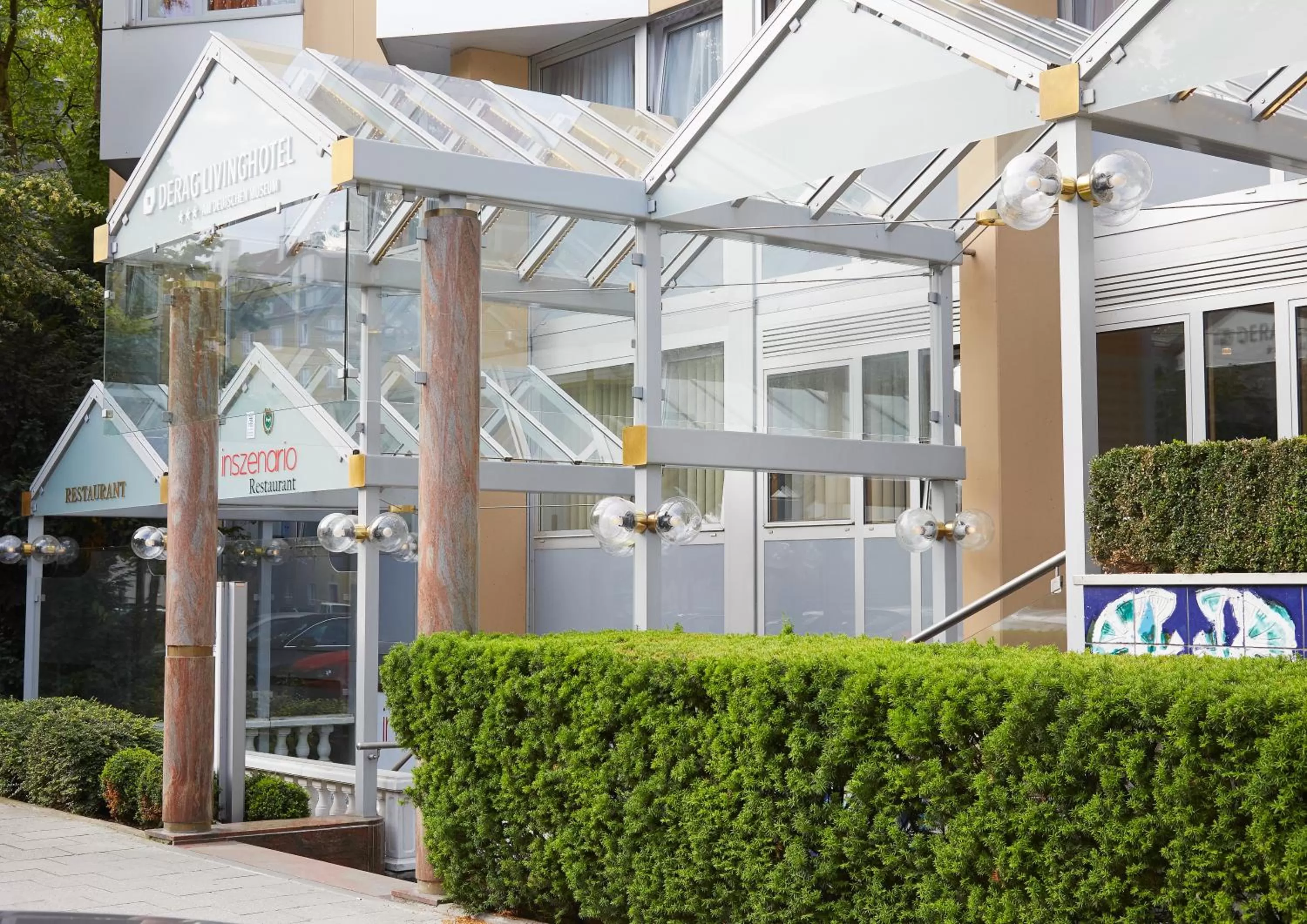 Facade/entrance in Living Hotel am Deutschen Museum