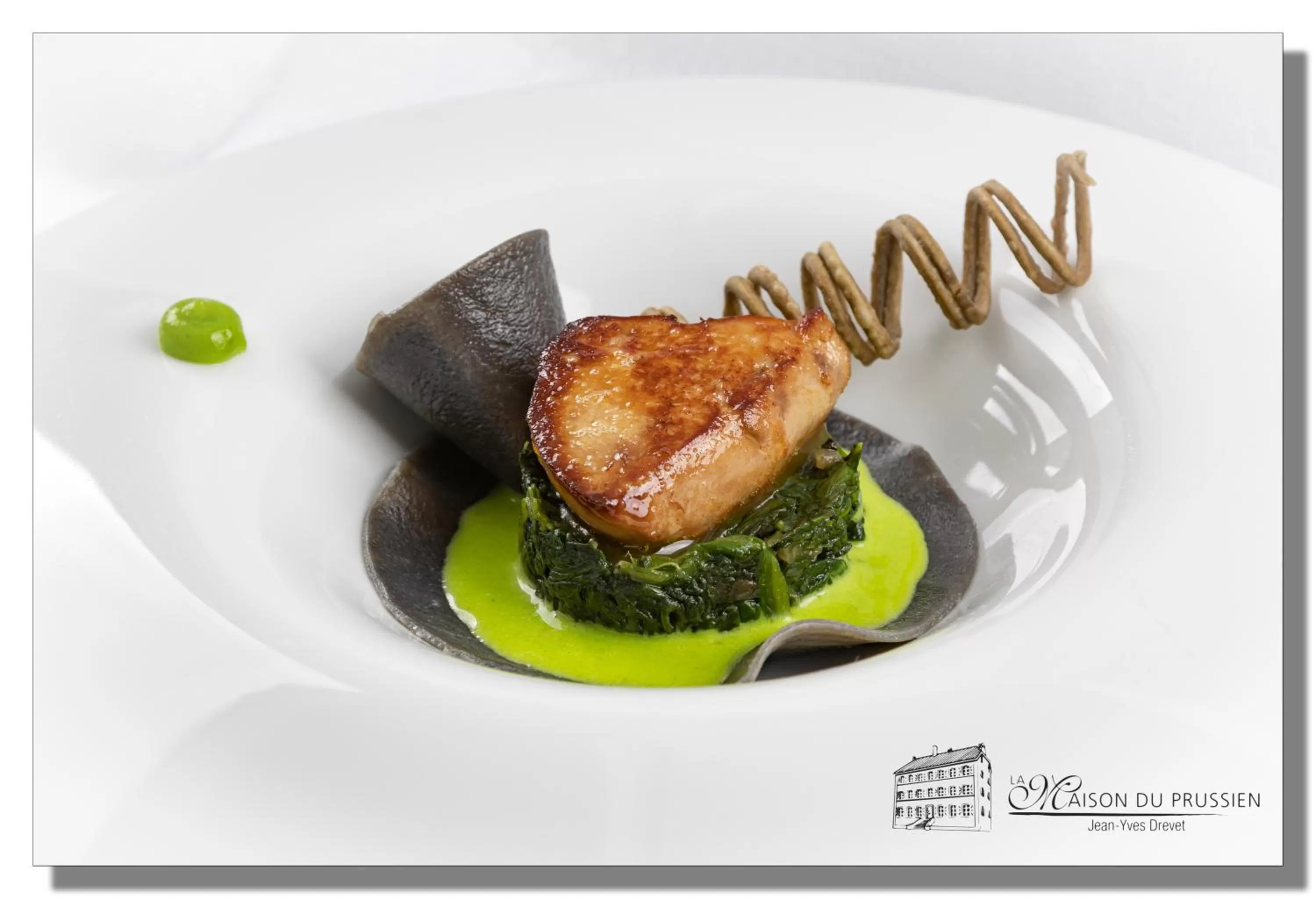 Food and drinks in Hôtel La Maison du Prussien