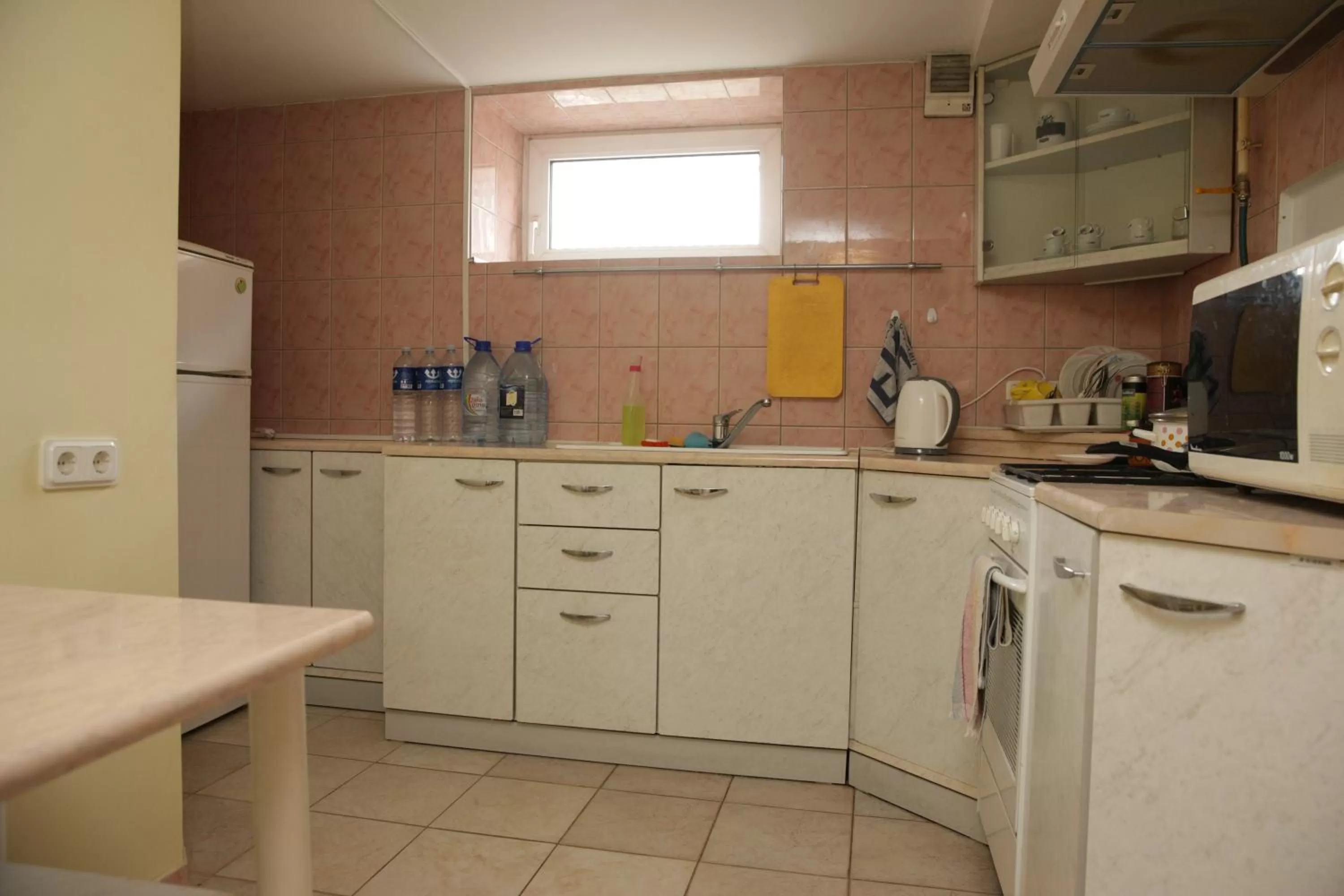 Communal kitchen, Kitchen/Kitchenette in Guest House Linas