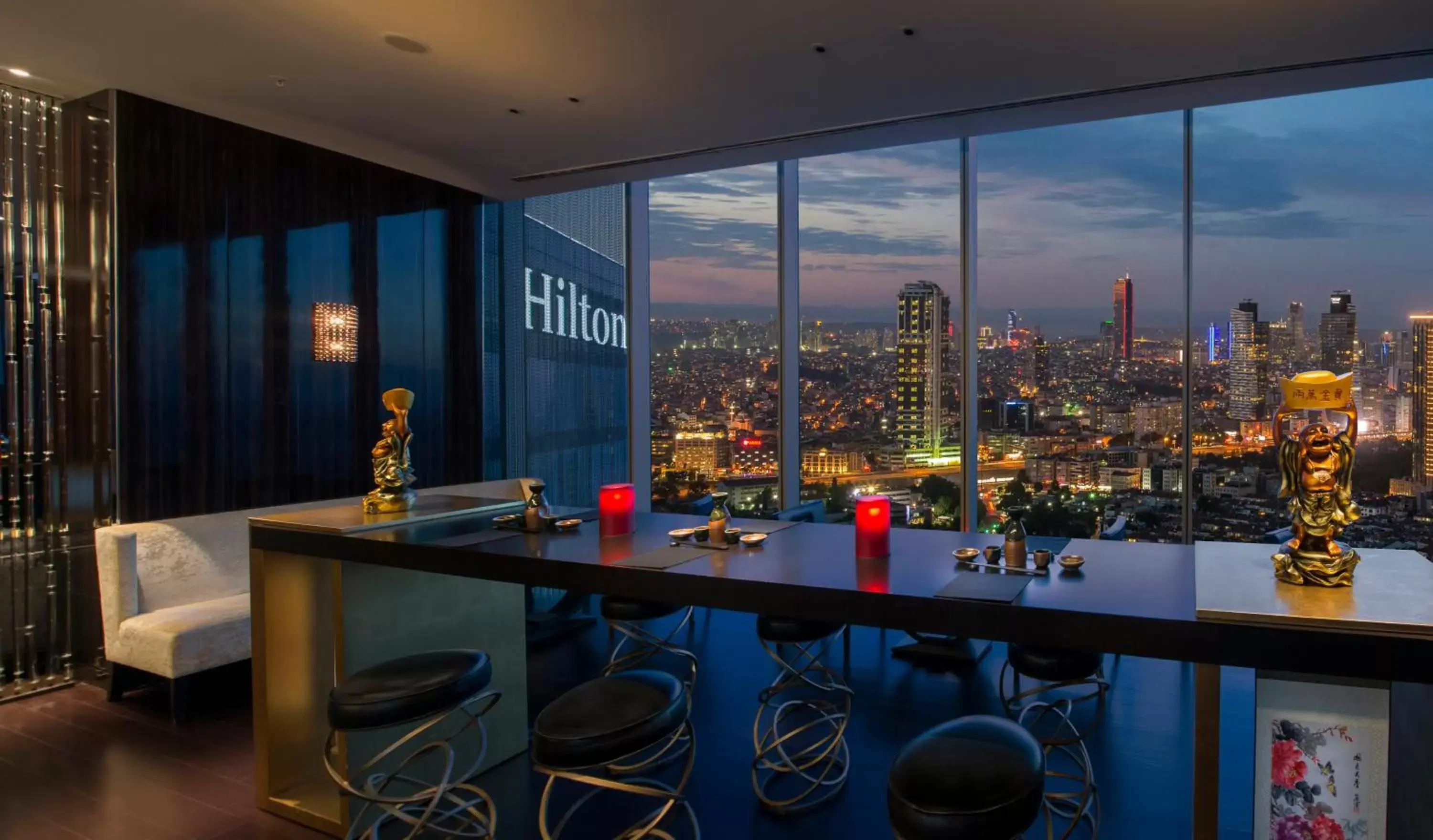 Lounge or bar, City View in Hilton Istanbul Bomonti
