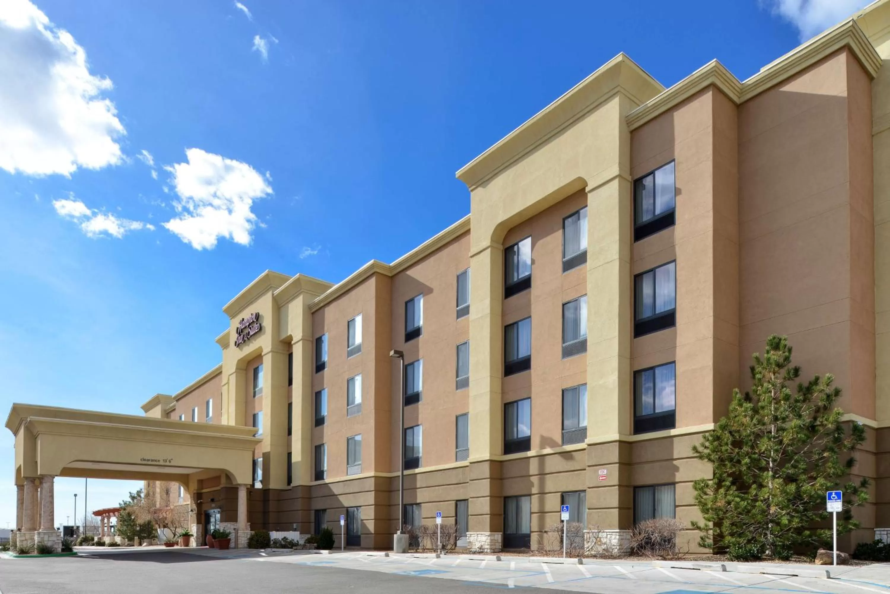 Property building in Hampton Inn & Suites - Coors Road