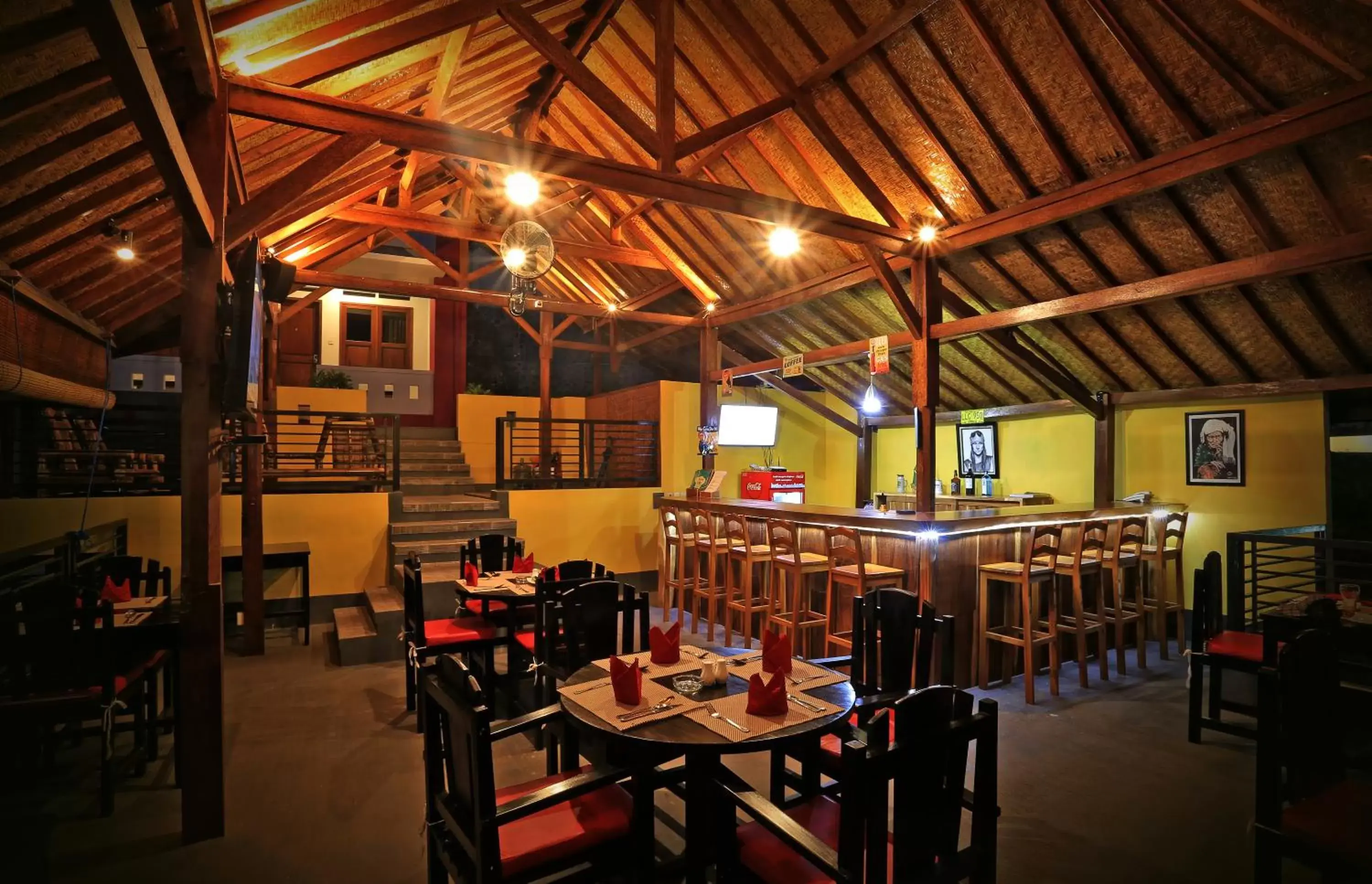 Restaurant/Places to Eat in Jazz Senggigi Hotel