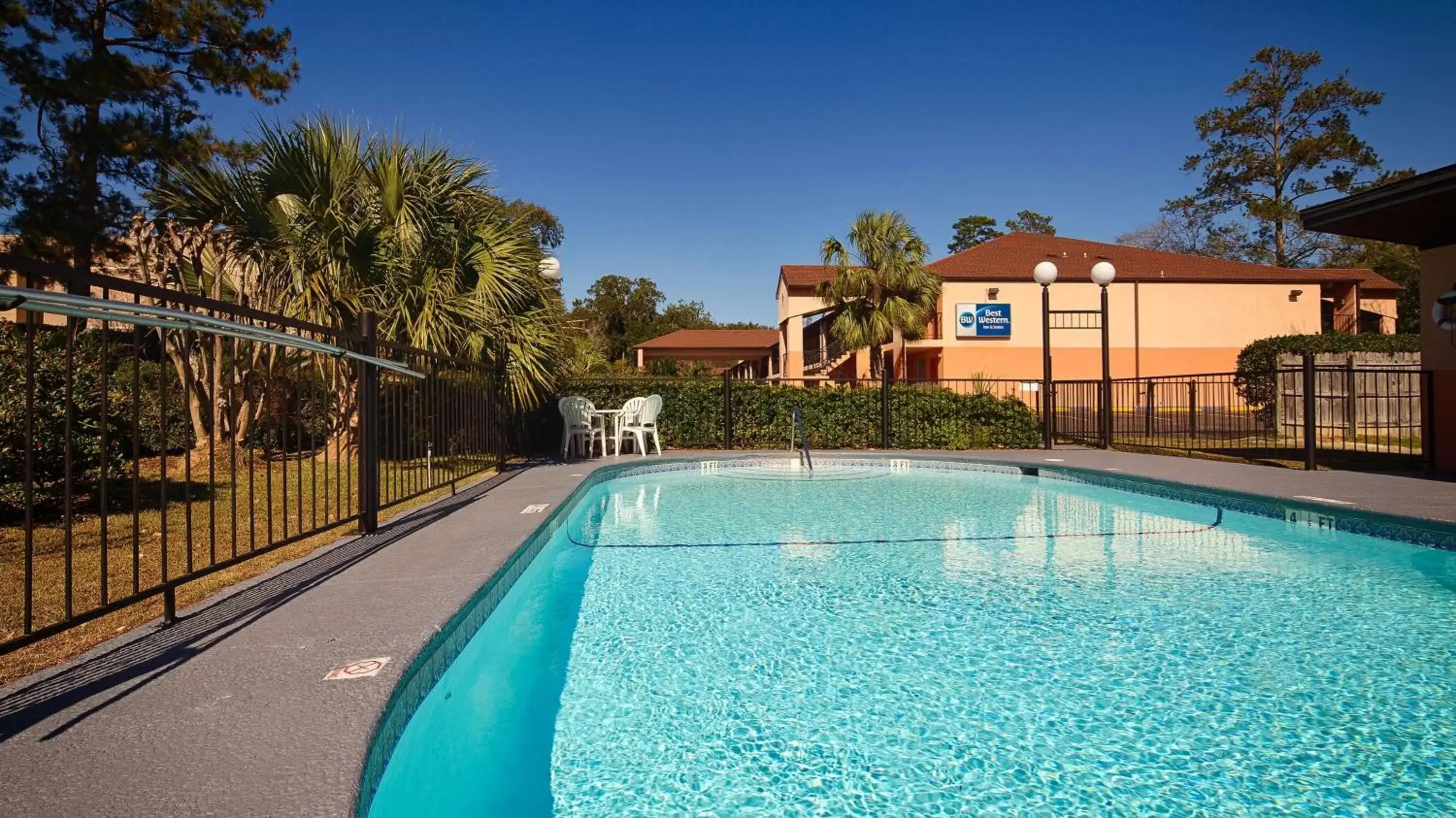 On site, Swimming Pool in Best Western Tallahassee Downtown Inn and Suites