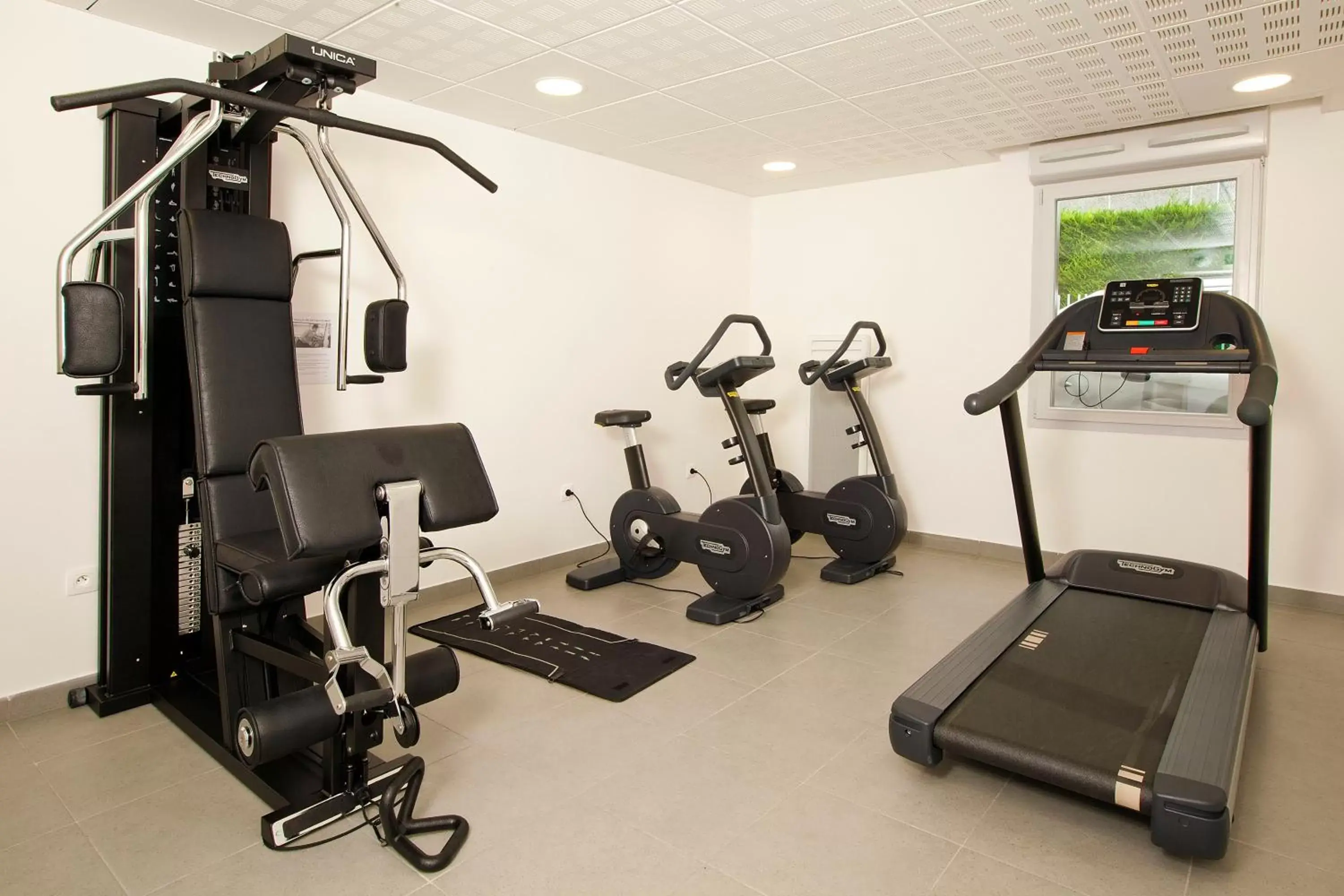 Fitness centre/facilities, Fitness Center/Facilities in Séjours & Affaires Paris Bagneux