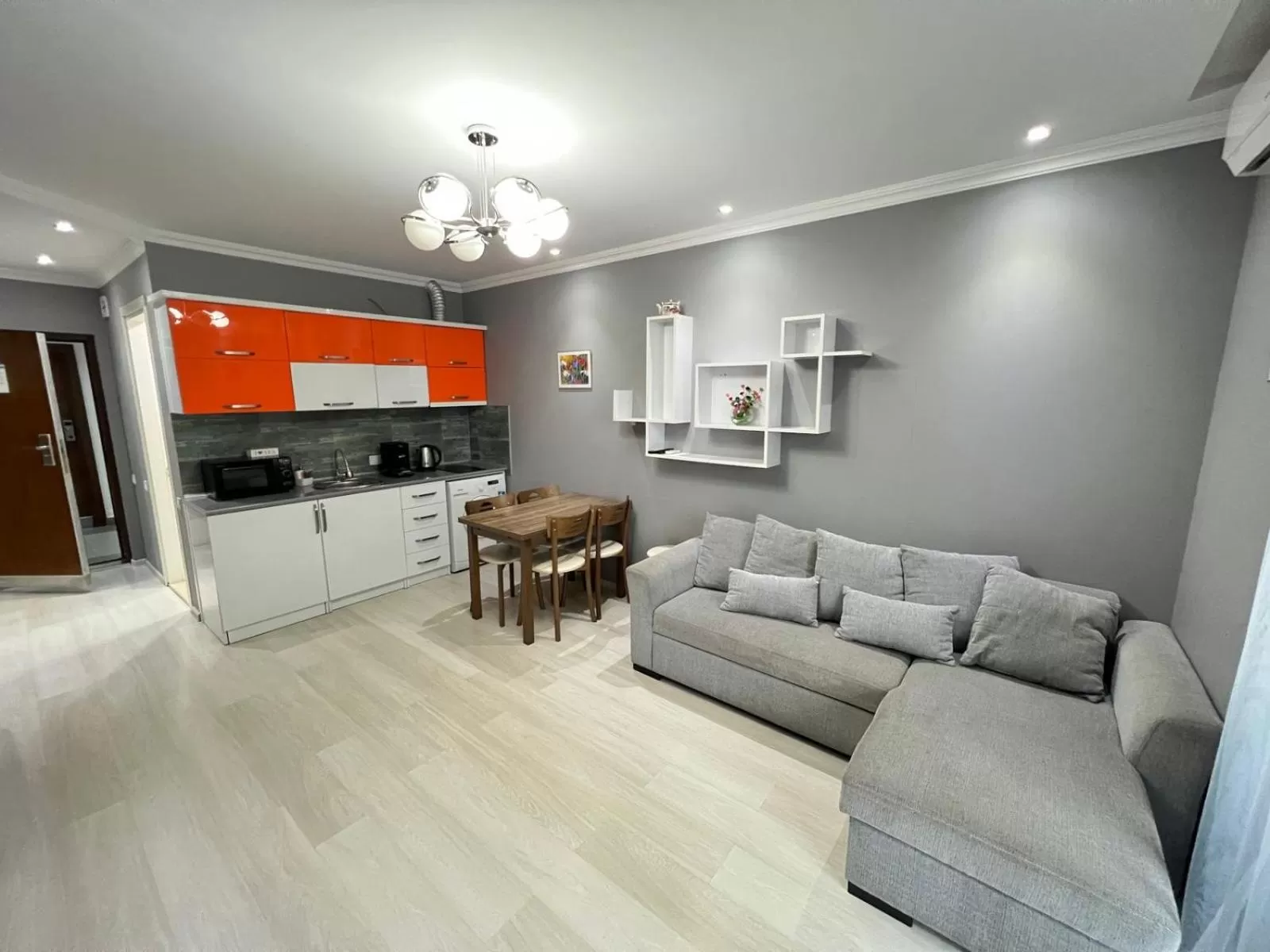 Living room, Kitchen/Kitchenette in Holiday Lux Sea Towers Batumi