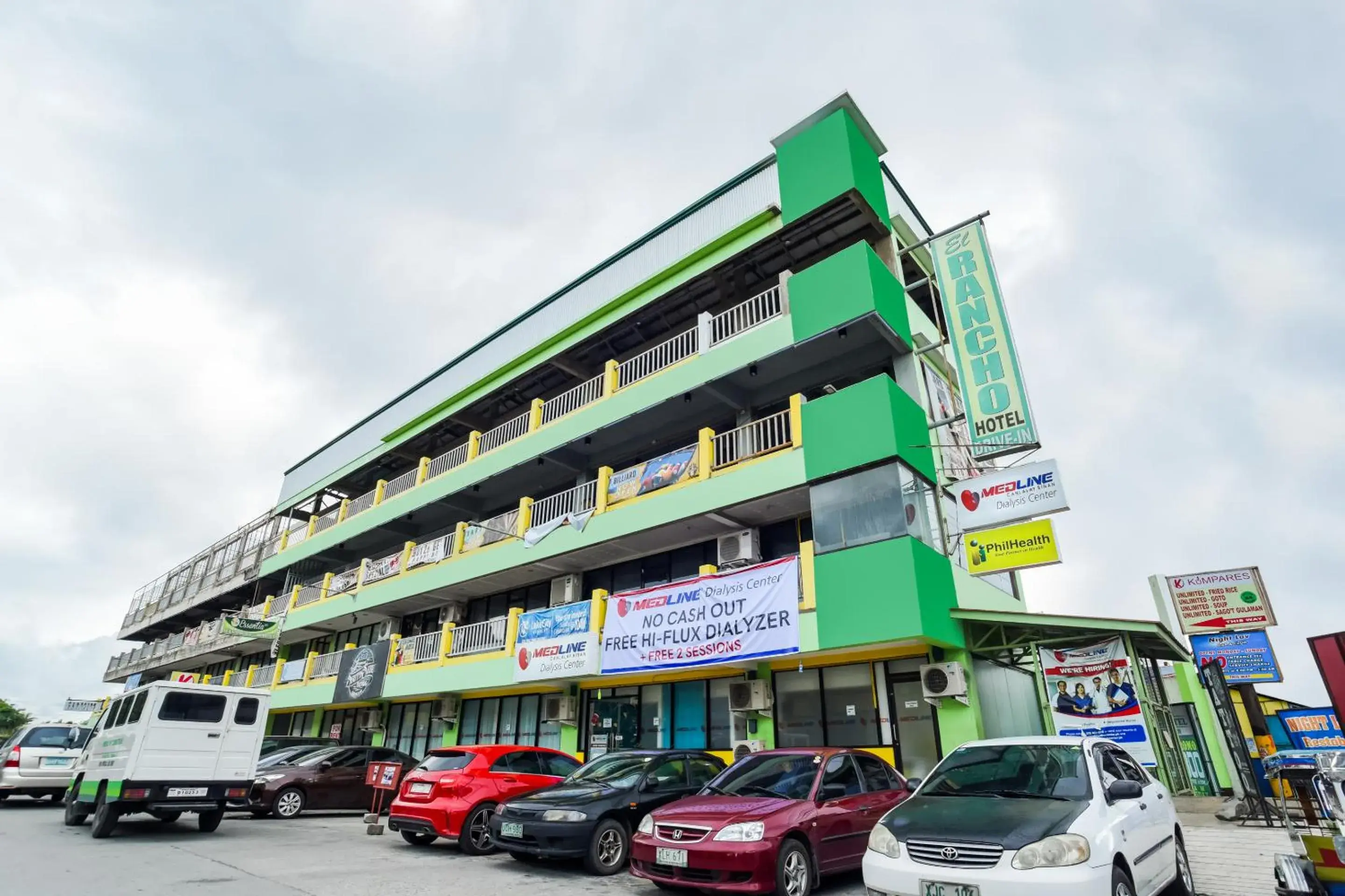 Property building in OYO 473 Ranchotel Drive-in Property building in OYO 473 Ranchotel Drive-in