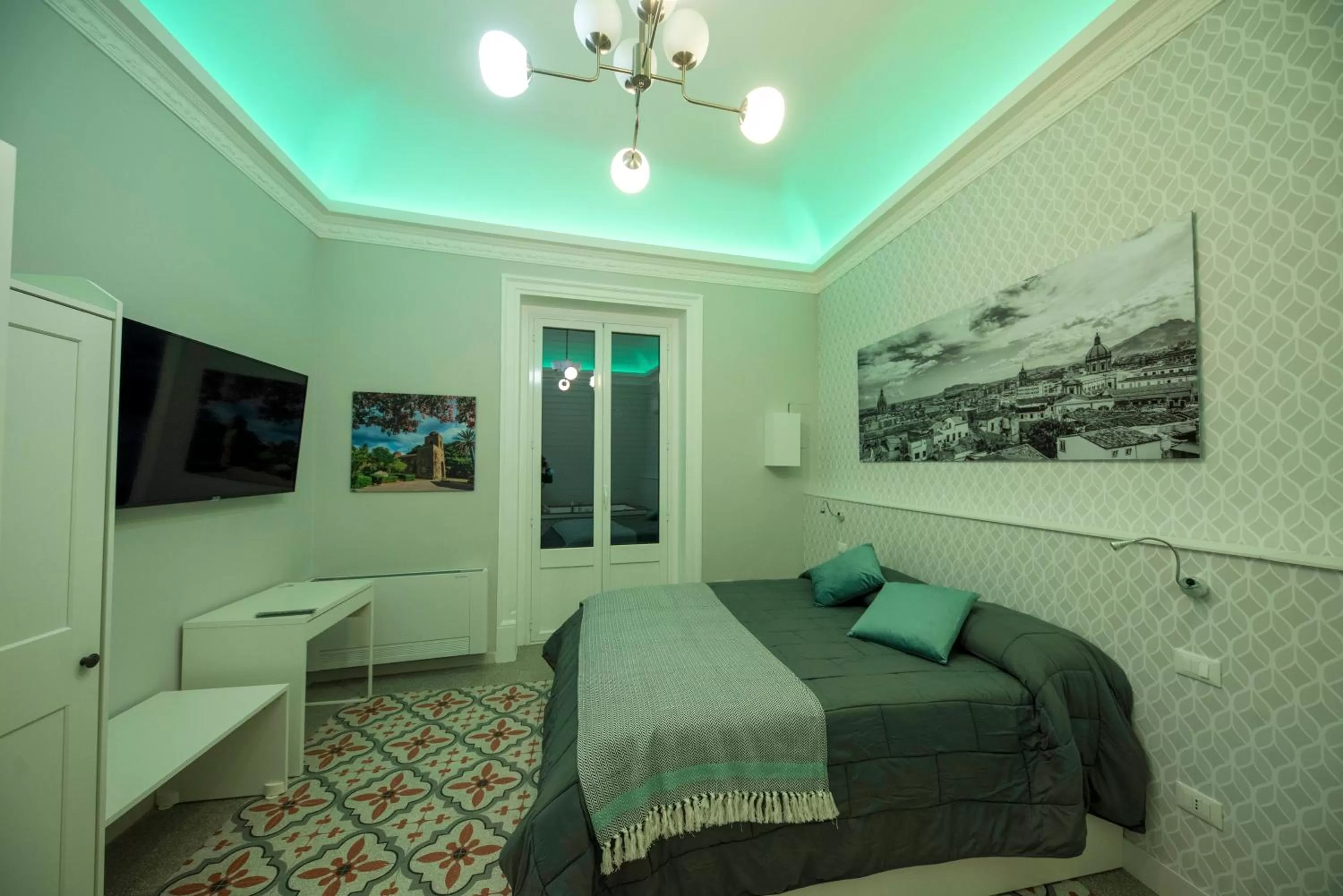 Photo of the whole room, Bed in Suite del Ponte Normanno