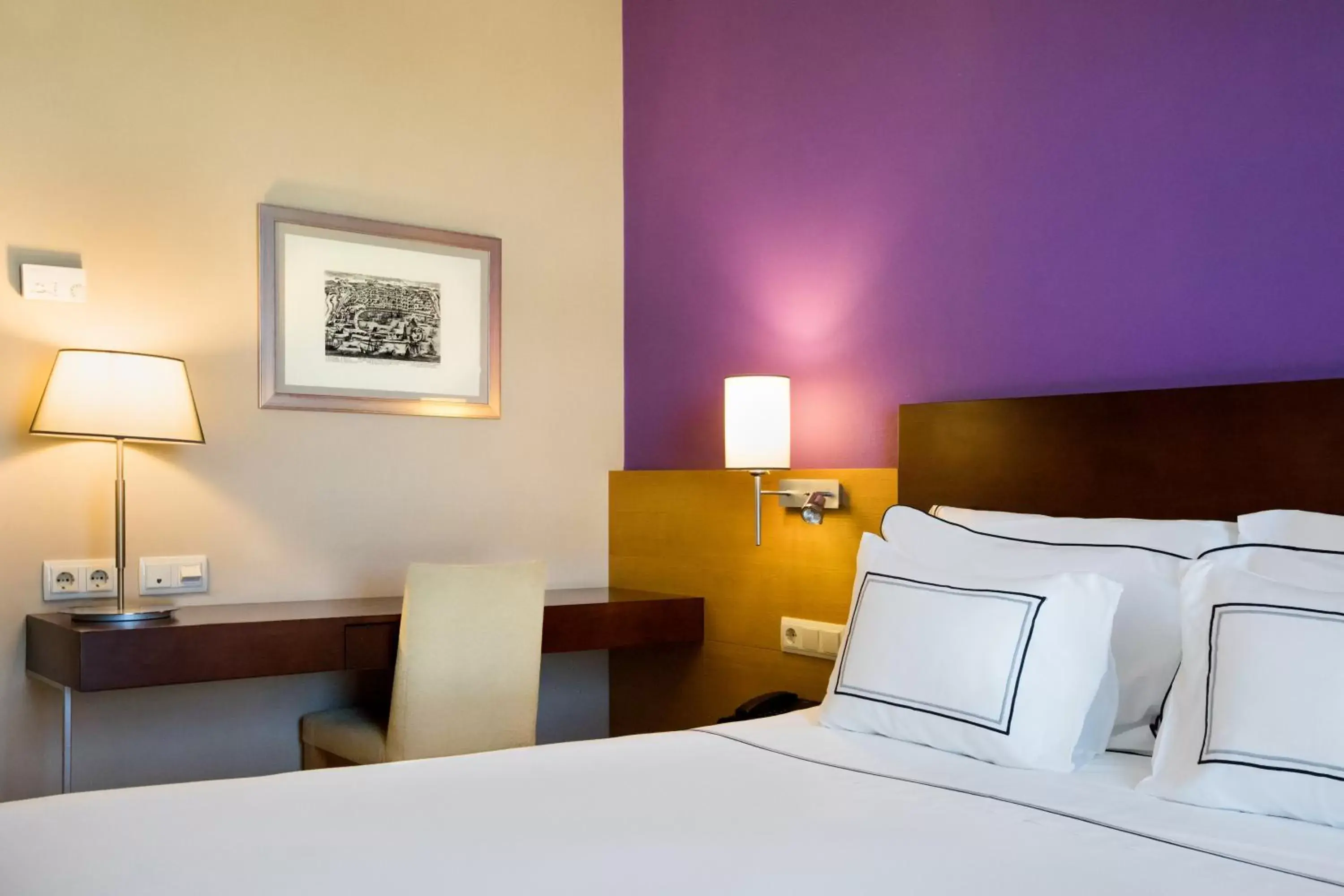Bedroom, Bed in Hotel Salamanca Montalvo