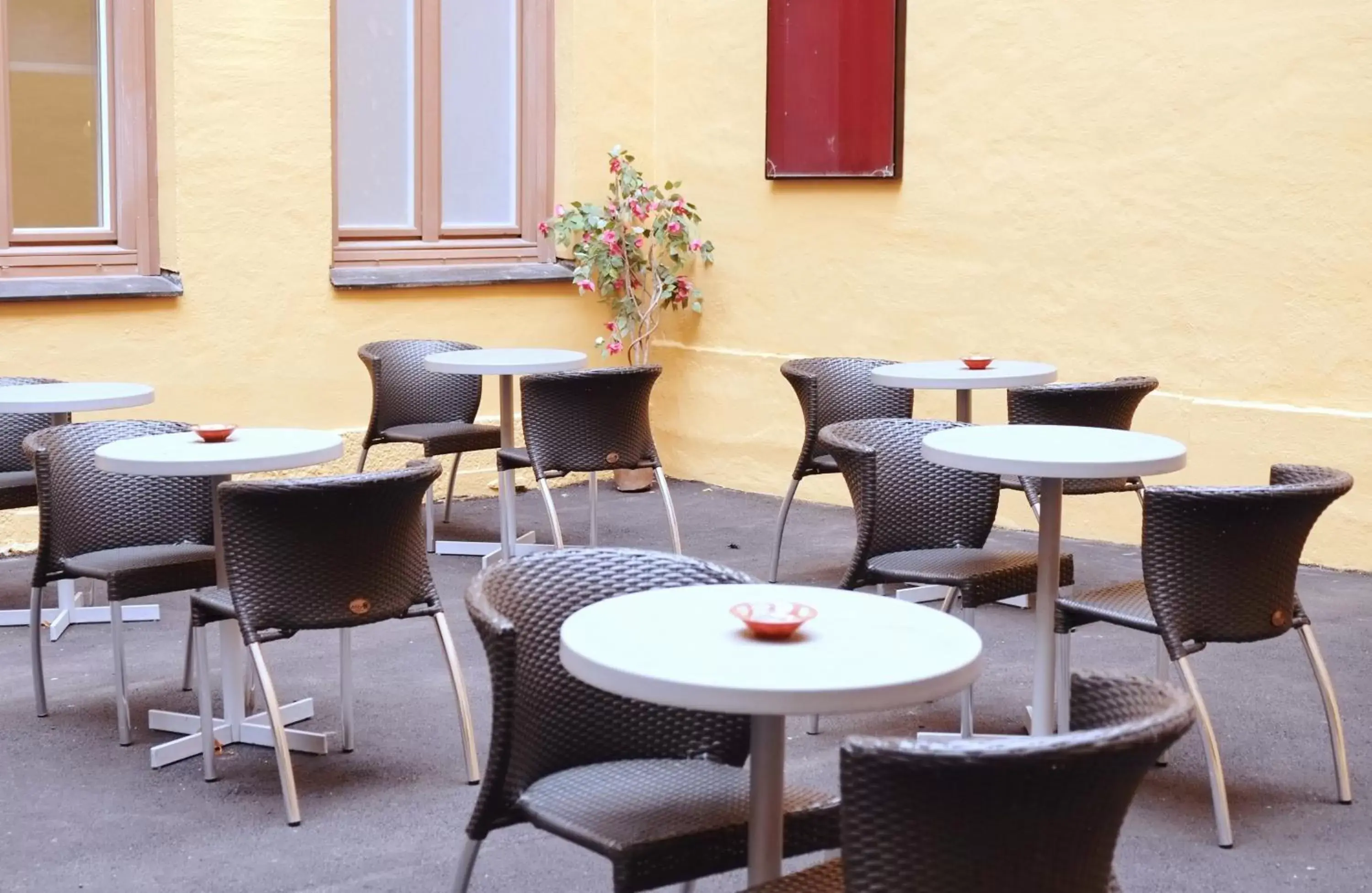 Balcony/Terrace, Restaurant/Places to Eat in Hotel Hötorget