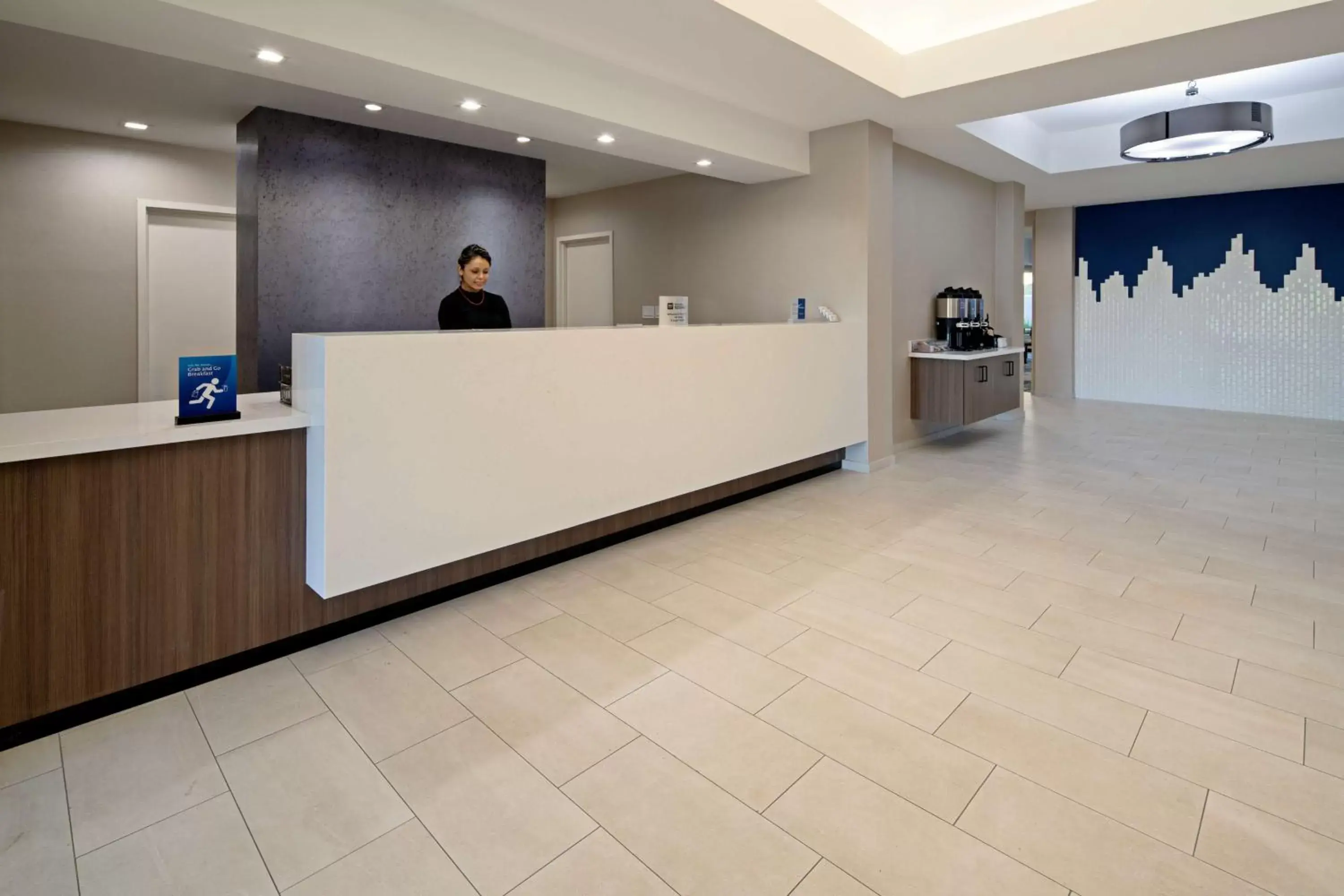Lobby or reception, Lobby/Reception in Best Western Valencia/Six Flags Inn & Suites