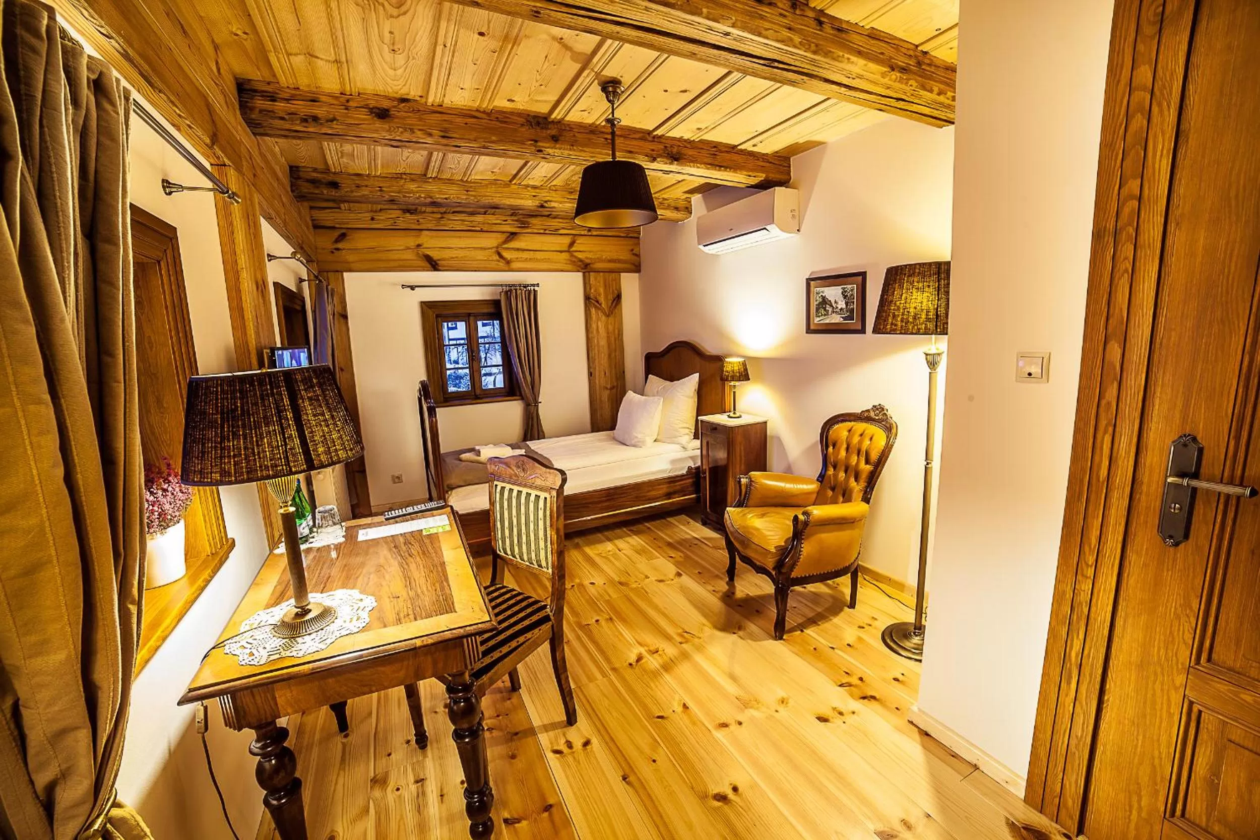 Photo of the whole room in Pensjonat Dom Zegarmistrza