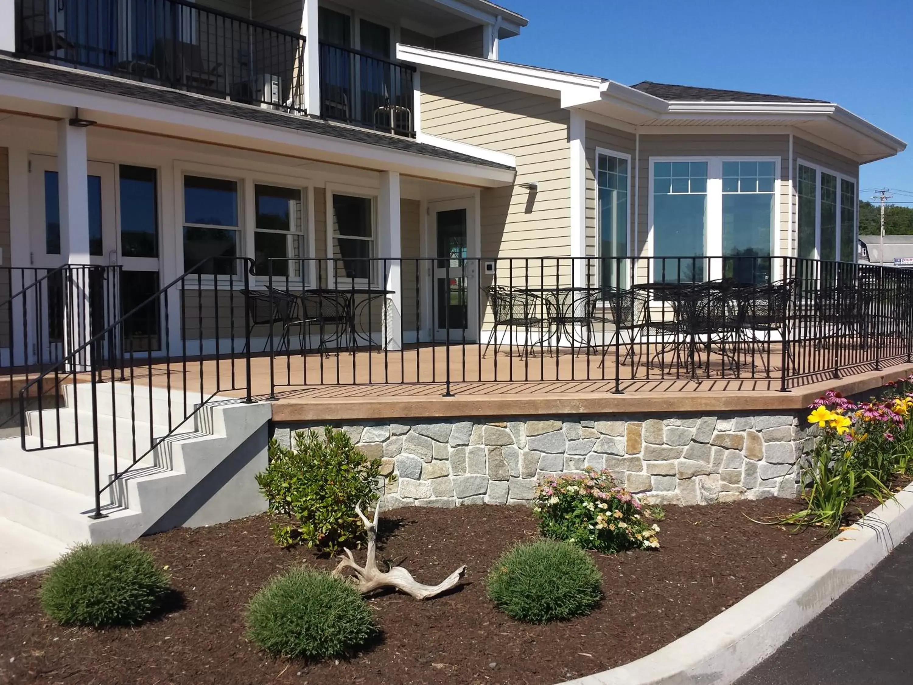 Property Building in Belfast Harbor Inn