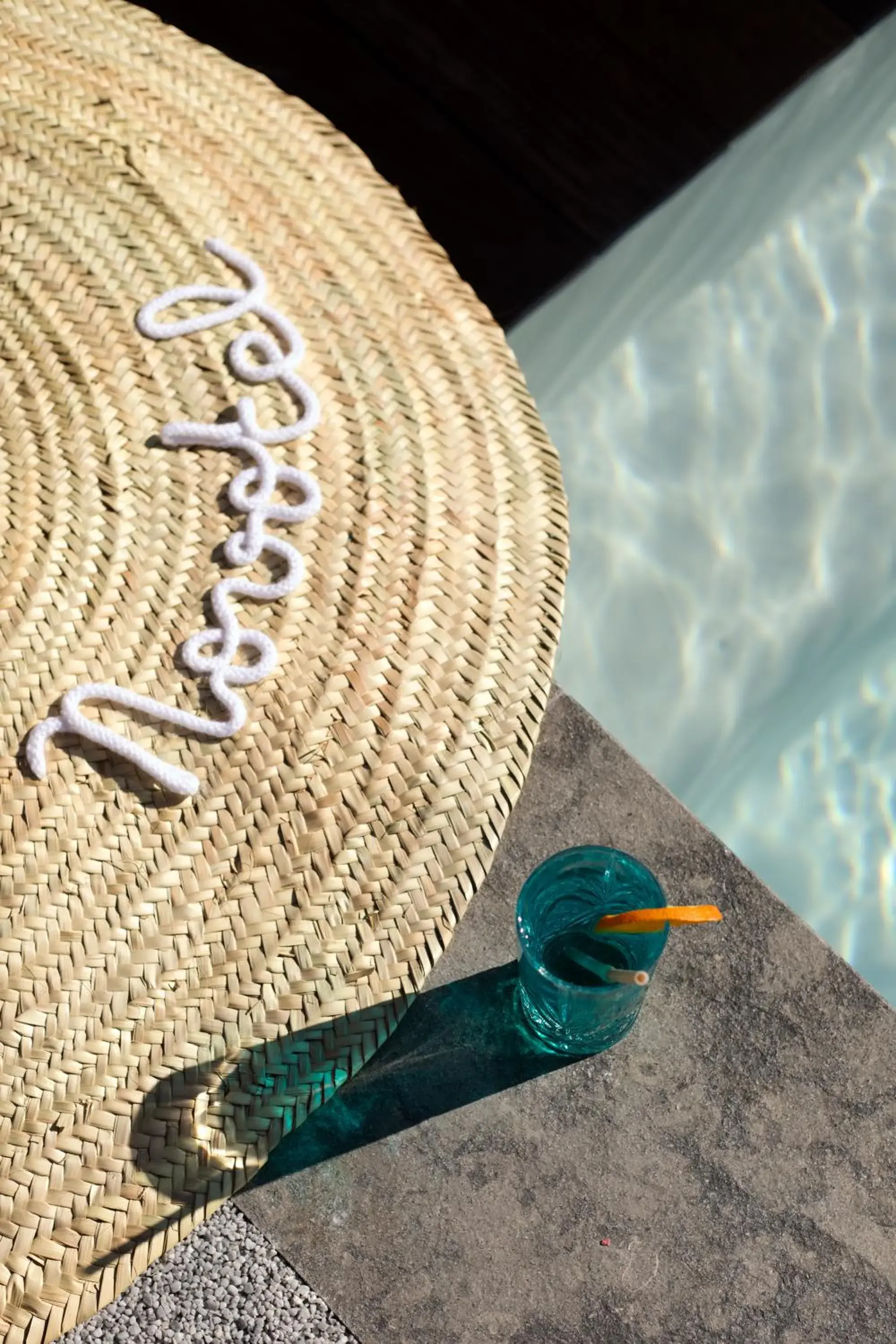 Swimming pool in Novotel Montpellier