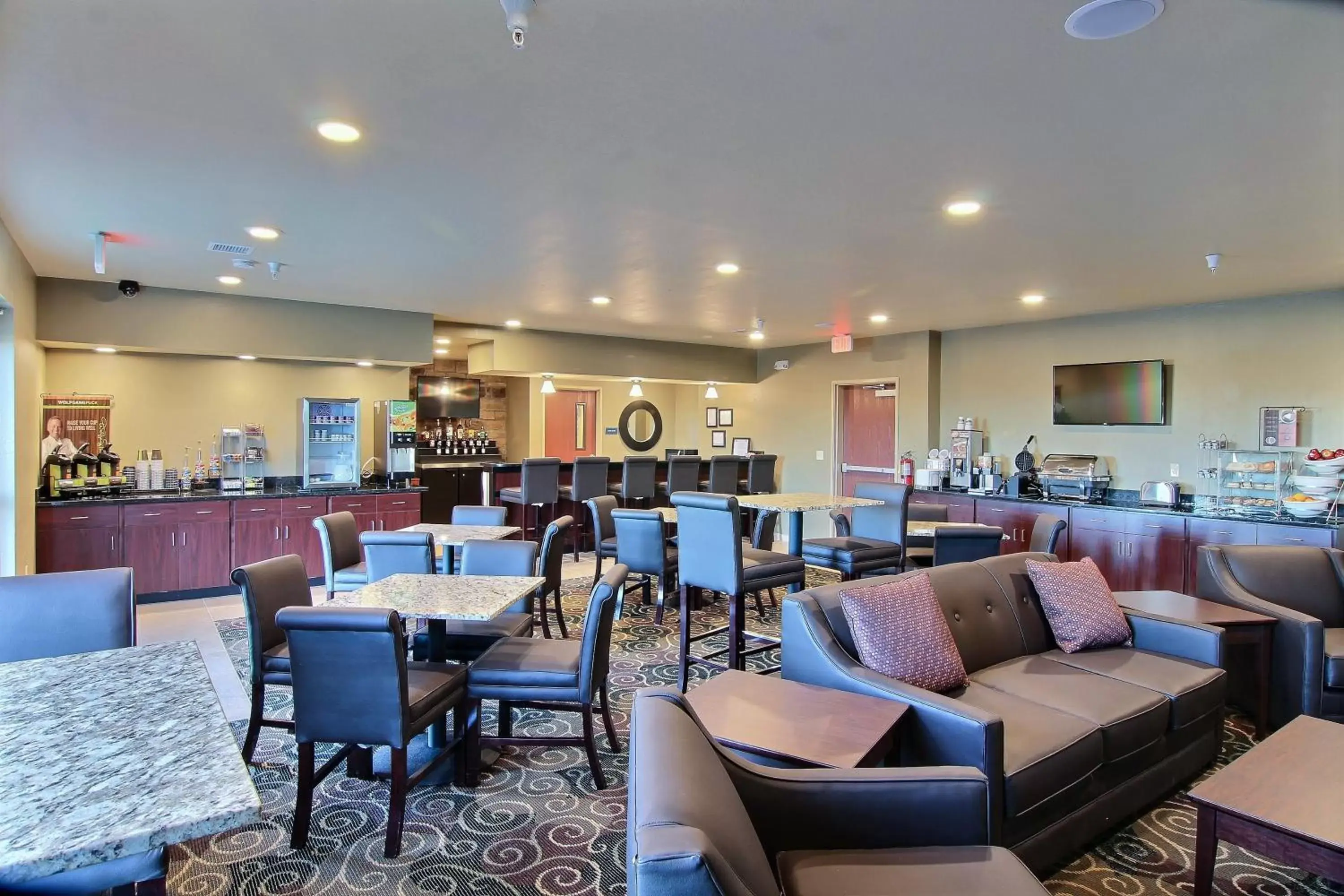 Lounge or bar, Restaurant/Places to Eat in Cobblestone Hotel & Suites - Beulah