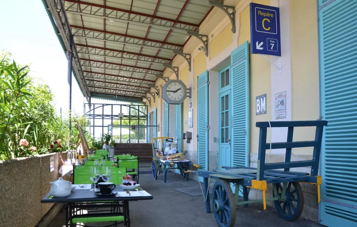 Dining area, Restaurant/Places to Eat in Avenue de la Gare