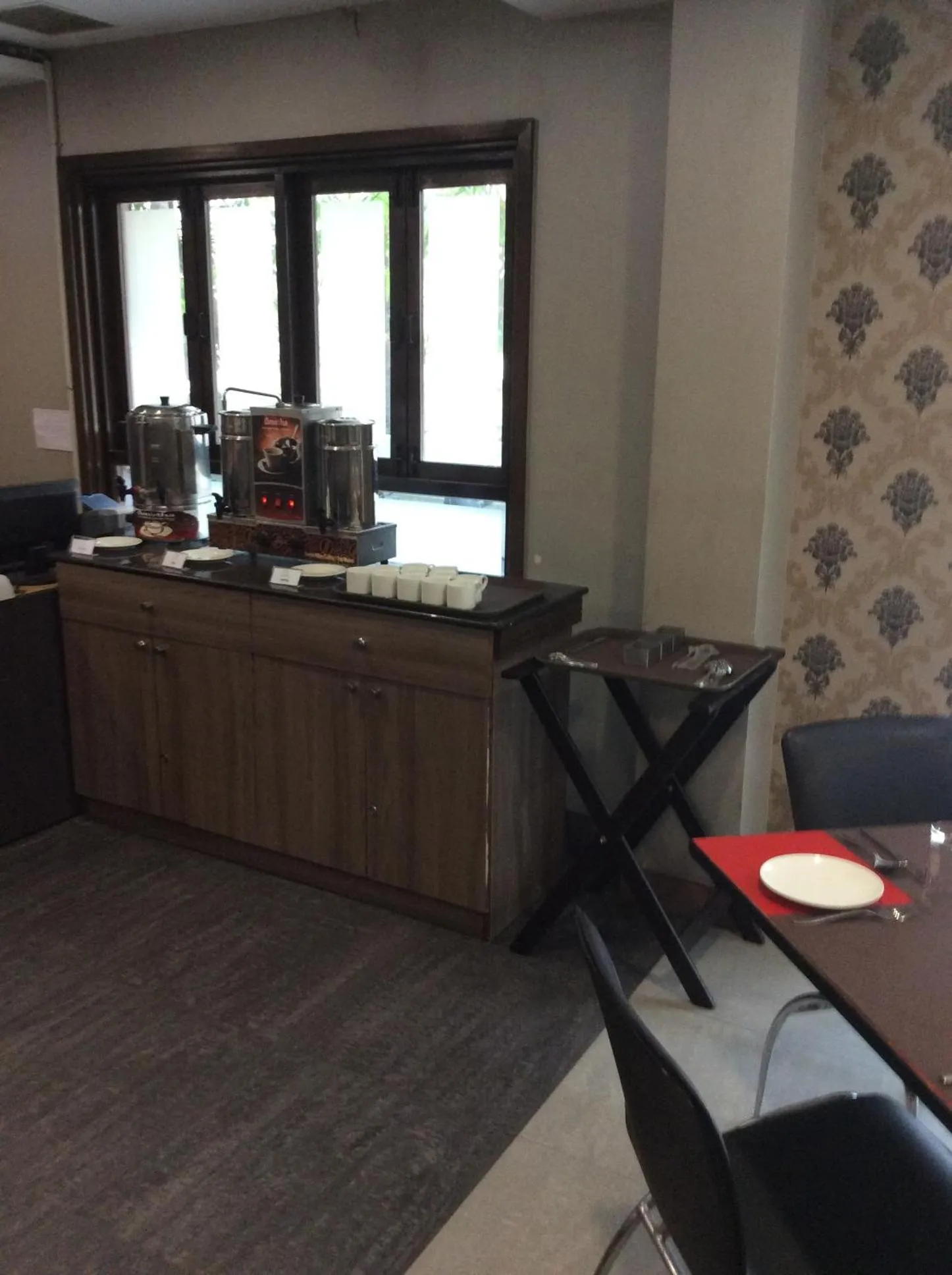 Restaurant/places to eat in The Lotus Apartment Hotel, Venkatraman Street