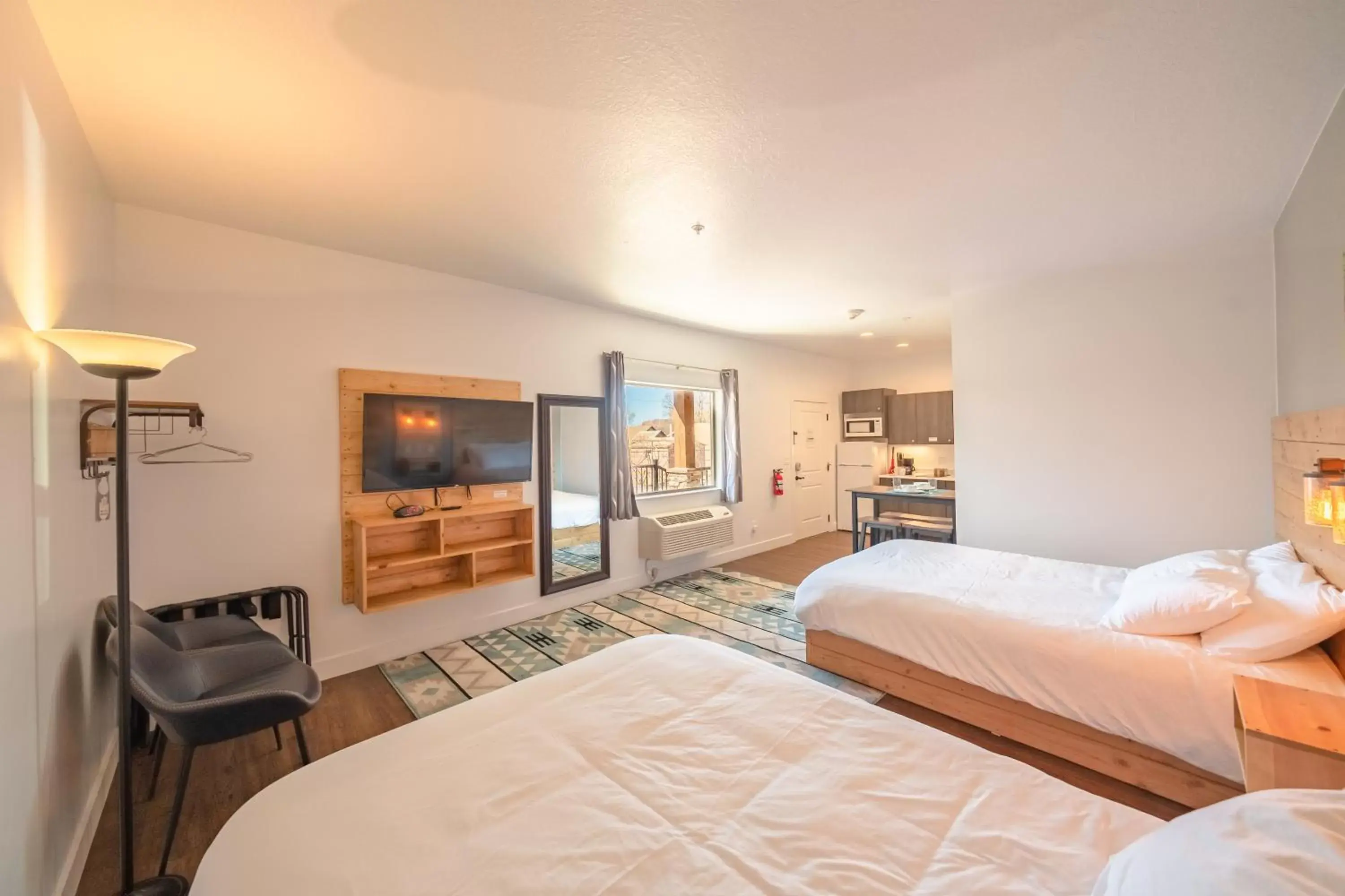 Bedroom, Bed in Kanab Suites