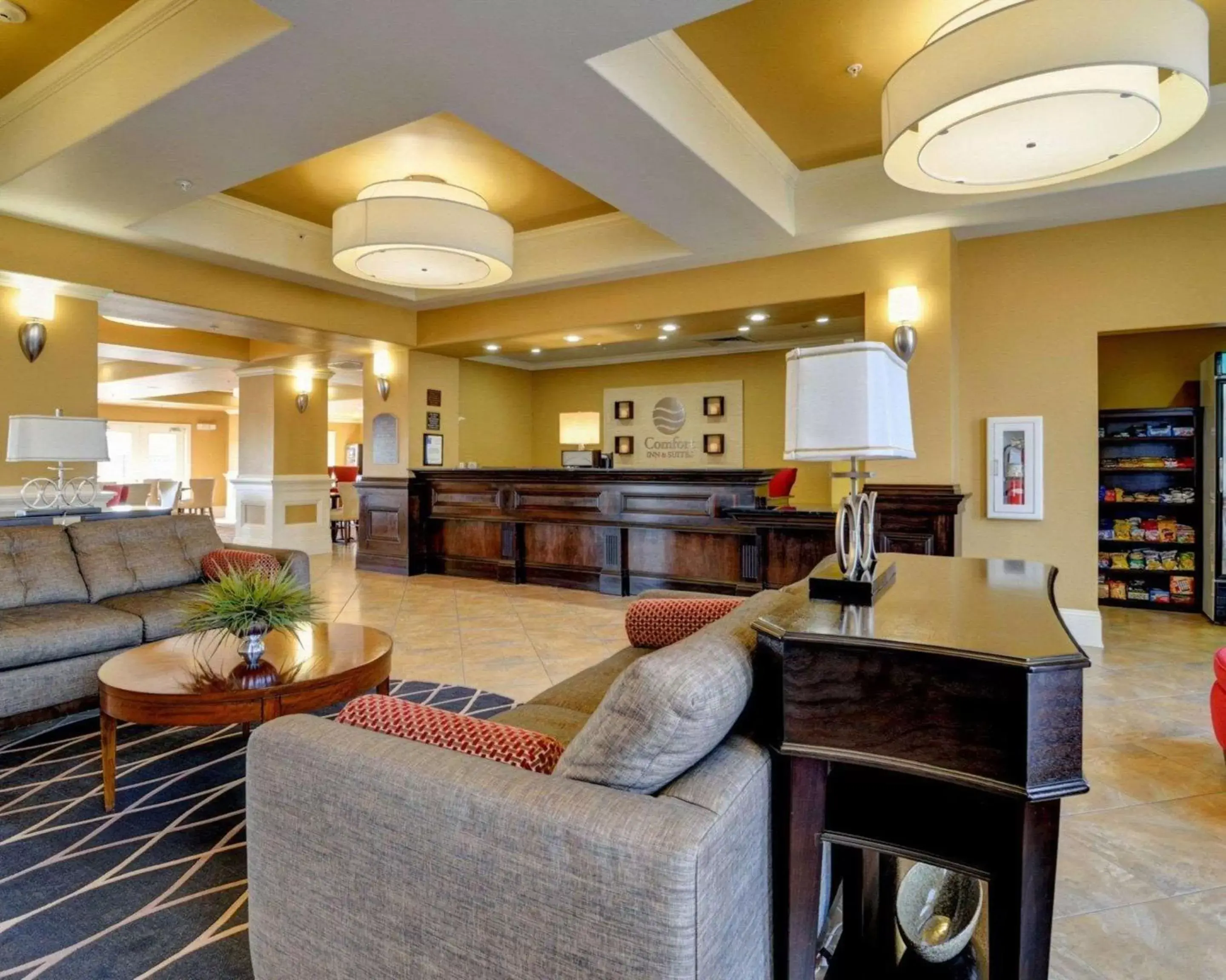 Lobby or reception, Lobby/Reception in Comfort Inn & Suites Fort Smith I-540