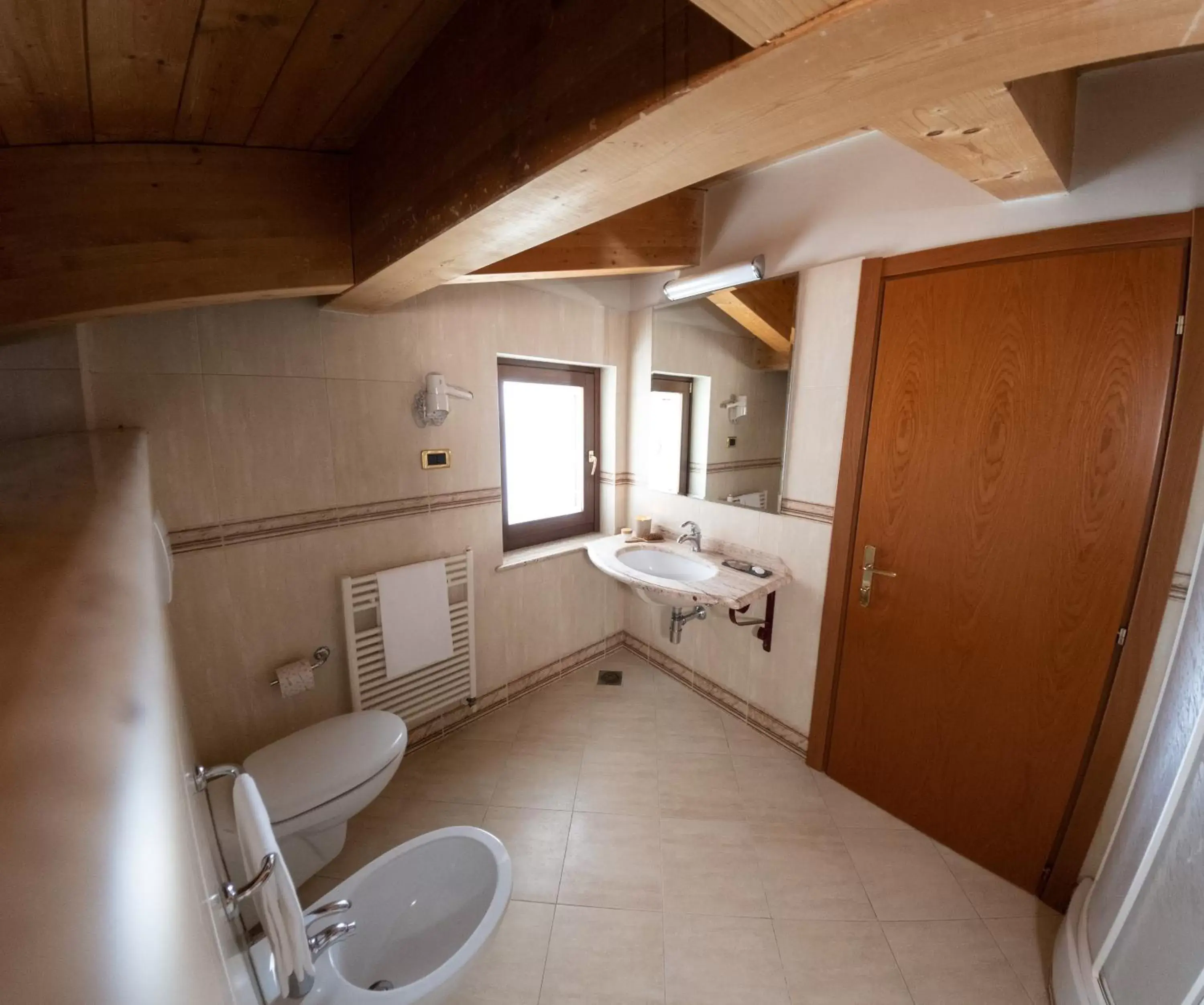 Toilet, Bathroom in Grand Hotel Elite