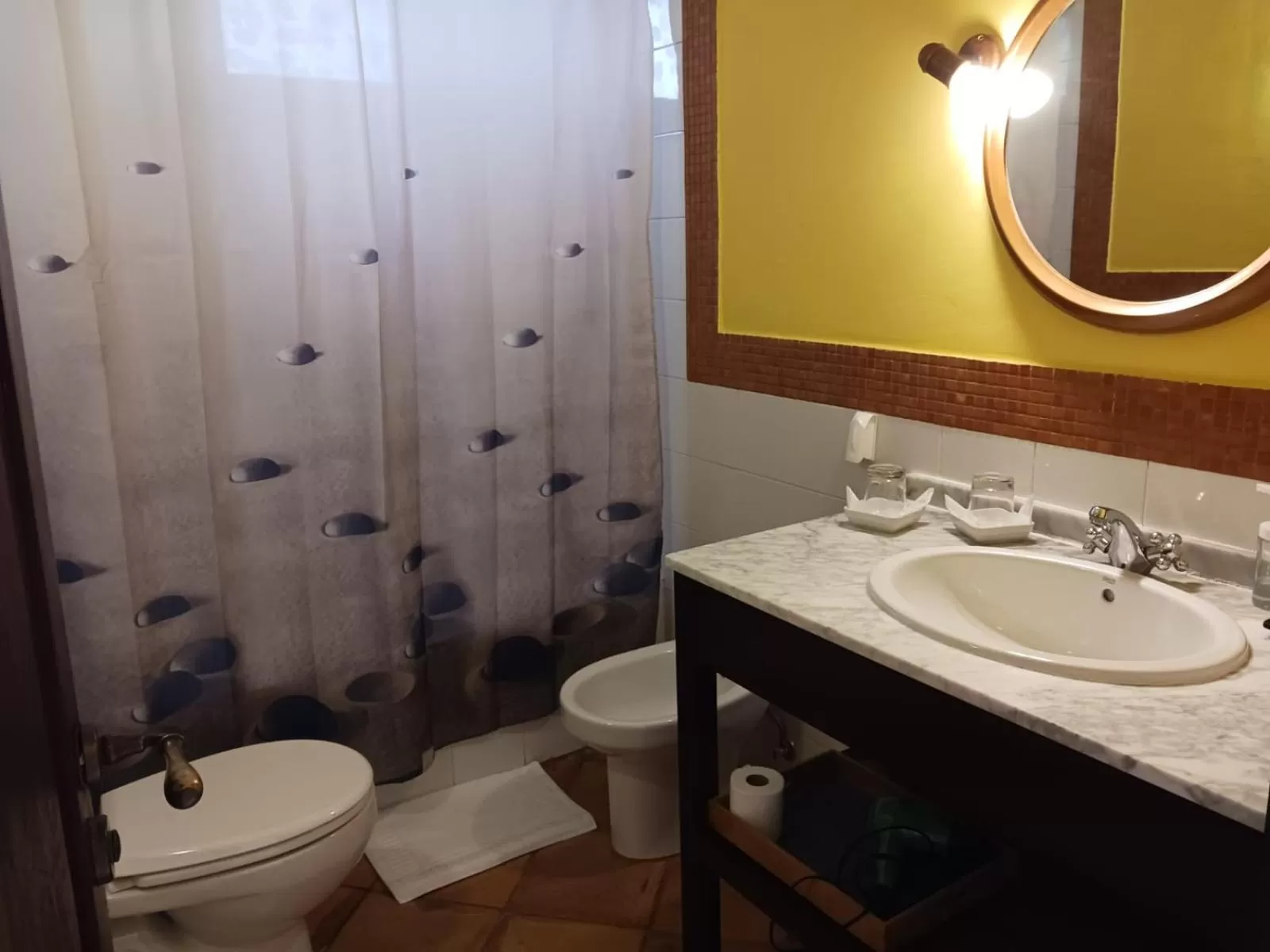 Bathroom in Hotel Rural La Raya 1866