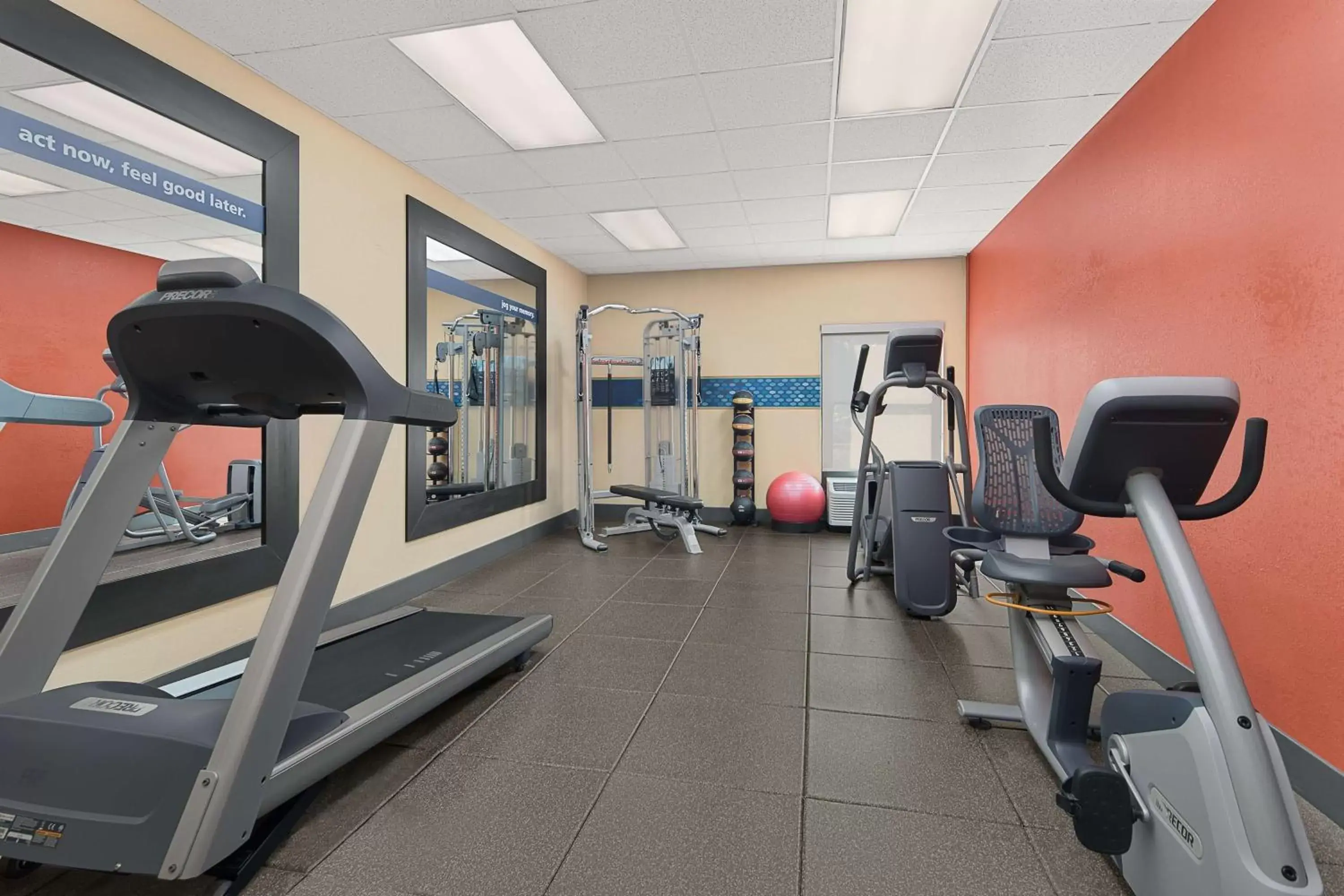 Fitness centre/facilities, Fitness Center/Facilities in Hampton Inn Lagrange near Callaway Gardens